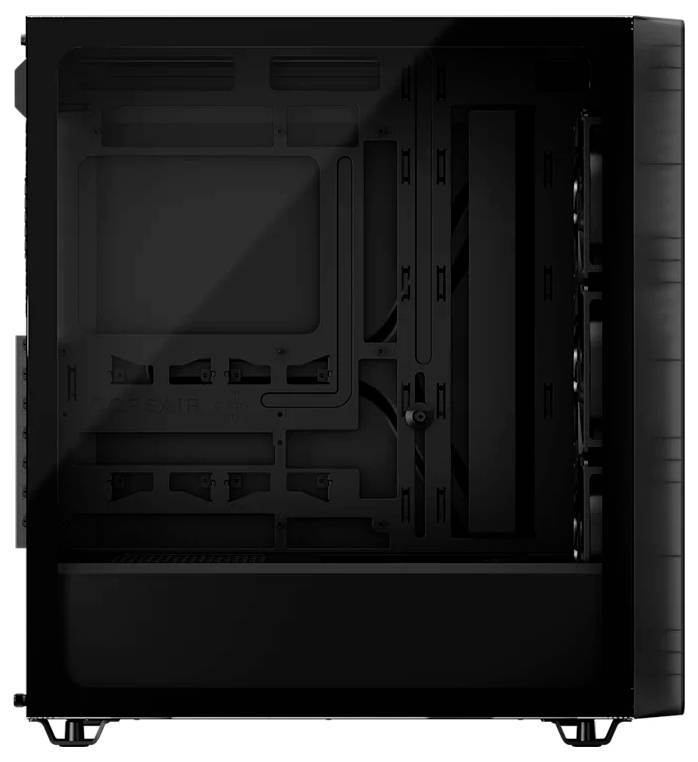 Černá skříň PC věž - pohled na boční panel s viditelnou vnitřní montážní plochou a sloty pro přední ventilátory bez nainstalovaných součástek.