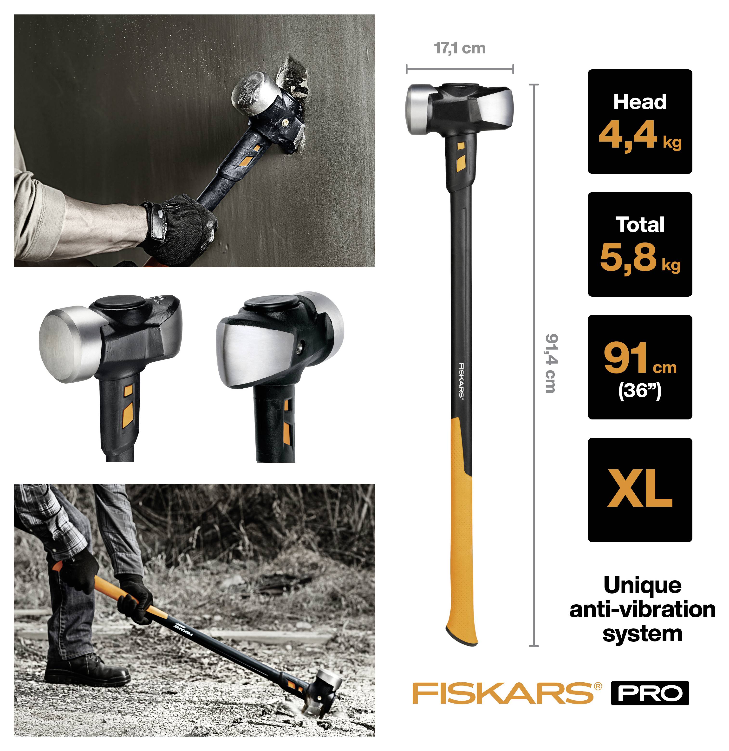 Grafika produktu Fiskars Pro kladiva s obrazem použití, rozměry 91 cm dlouhé, šířka hlavy 17,1 cm, hlava 4,4 kg, celkem 5,8 kg, XL, a jedinečný systém proti vibracím.