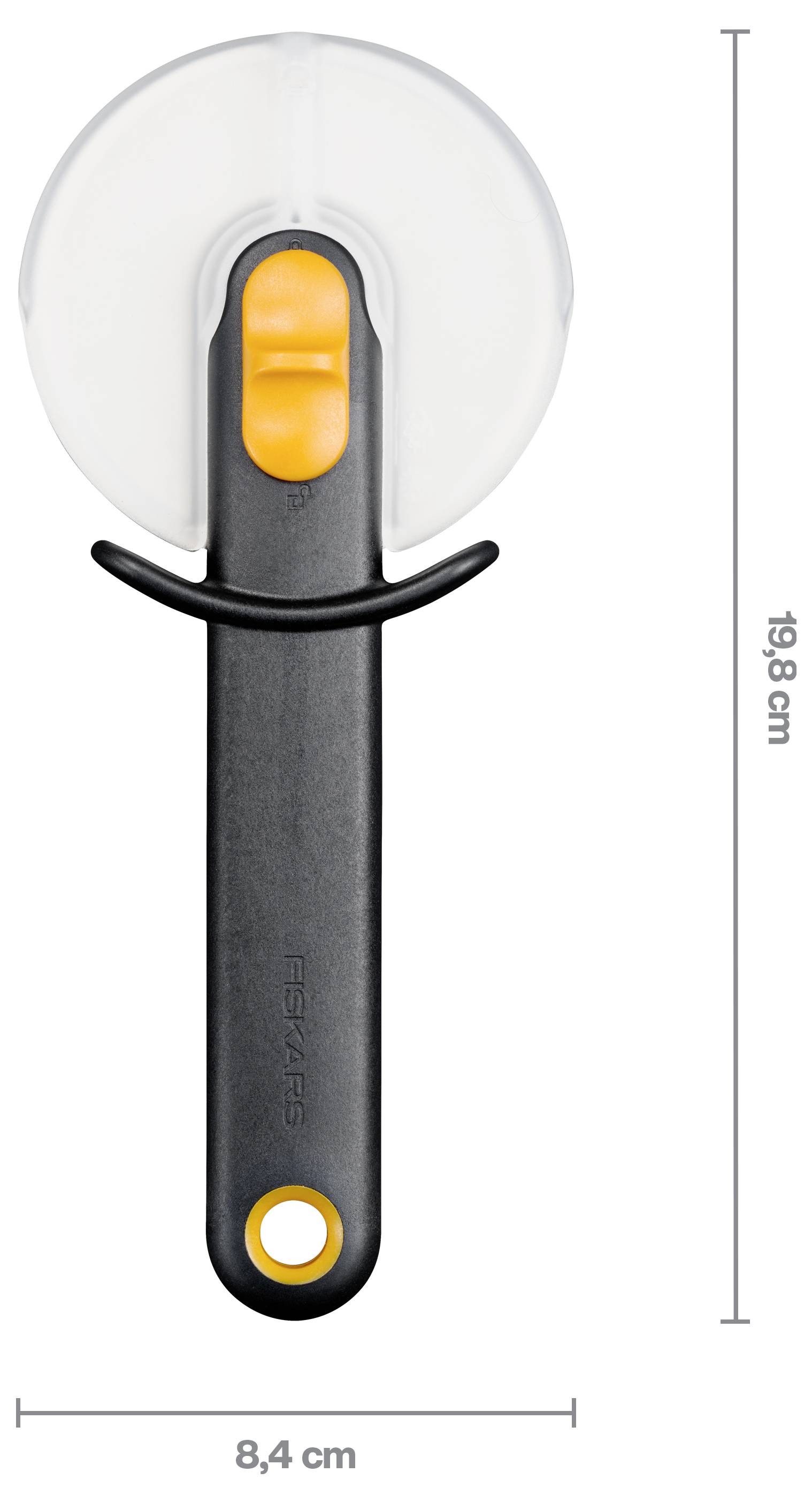 Řezač na pizzu s černou rukojetí a oranžovým chráničem pro palec, zobrazen s měřítkem výšky 19,8 cm a šířky 8,4 cm.