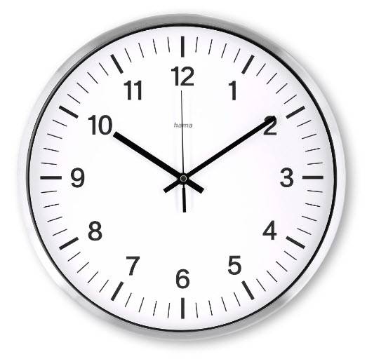 Analogové nástěnné hodiny zobrazující přibližně 10:10, s černými číslicemi a ručičkami na bílém ciferníku.