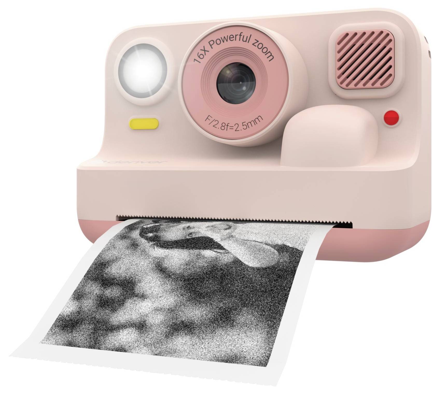 Růžový instantní fotoaparát tiskující černobílou fotografii, s objektivem označeným "16x Powerful zoom" a "f1.2 f=2.5mm".