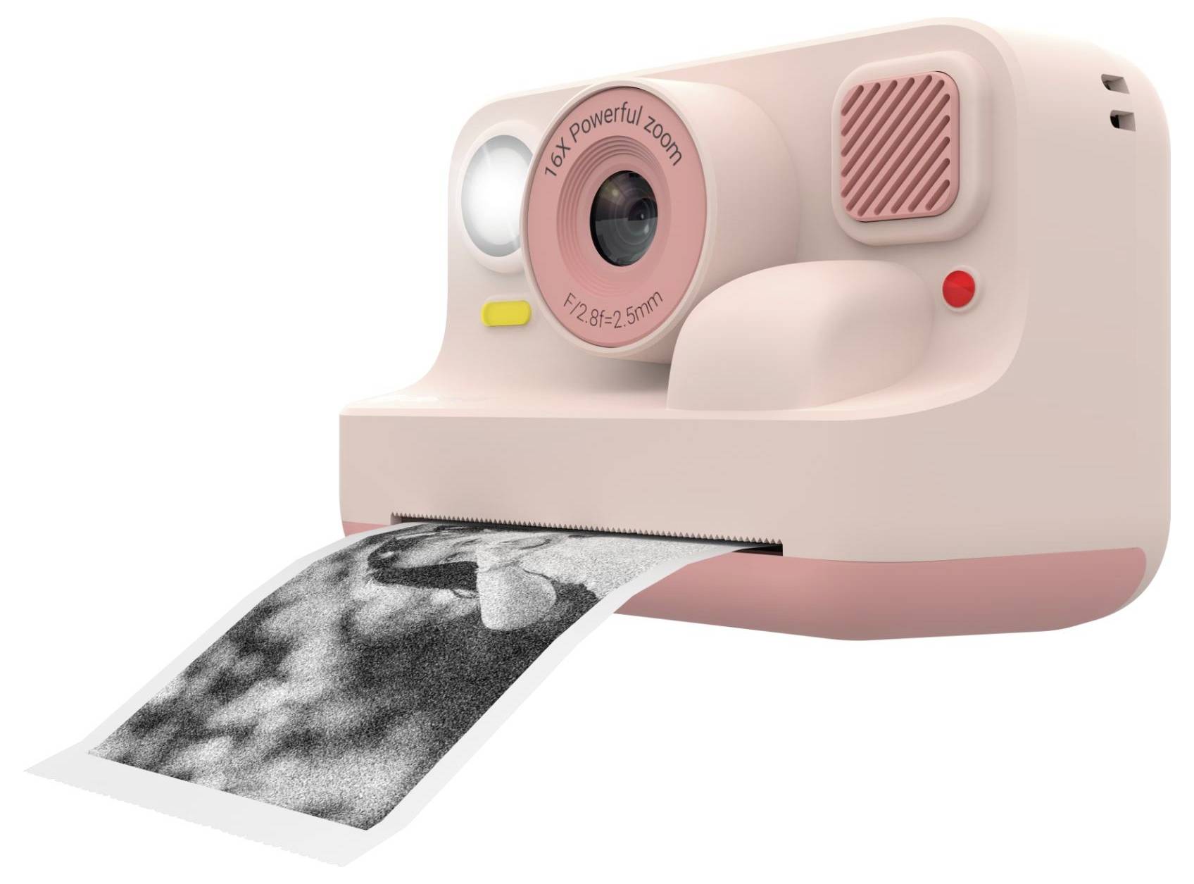Růžový instantní fotoaparát tiskující černobílou fotografii, s viditelným objektivem, bleskem a papírem vycházejícím ze štěrbiny.