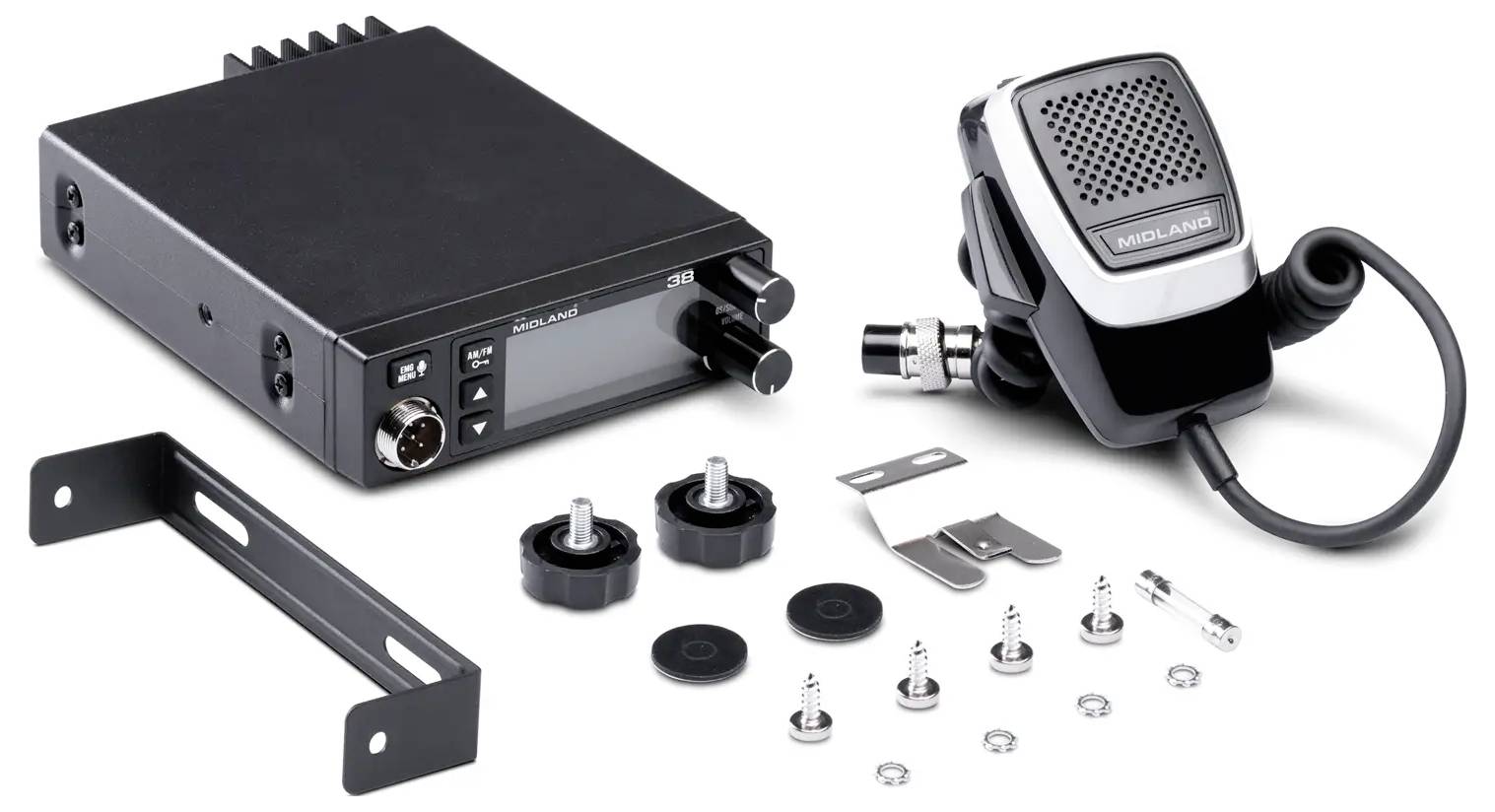 CB radiostanice s mikrofonem, montážní konzolou, kabely, ovládacími prvky a hardware rozložené na bílém pozadí.