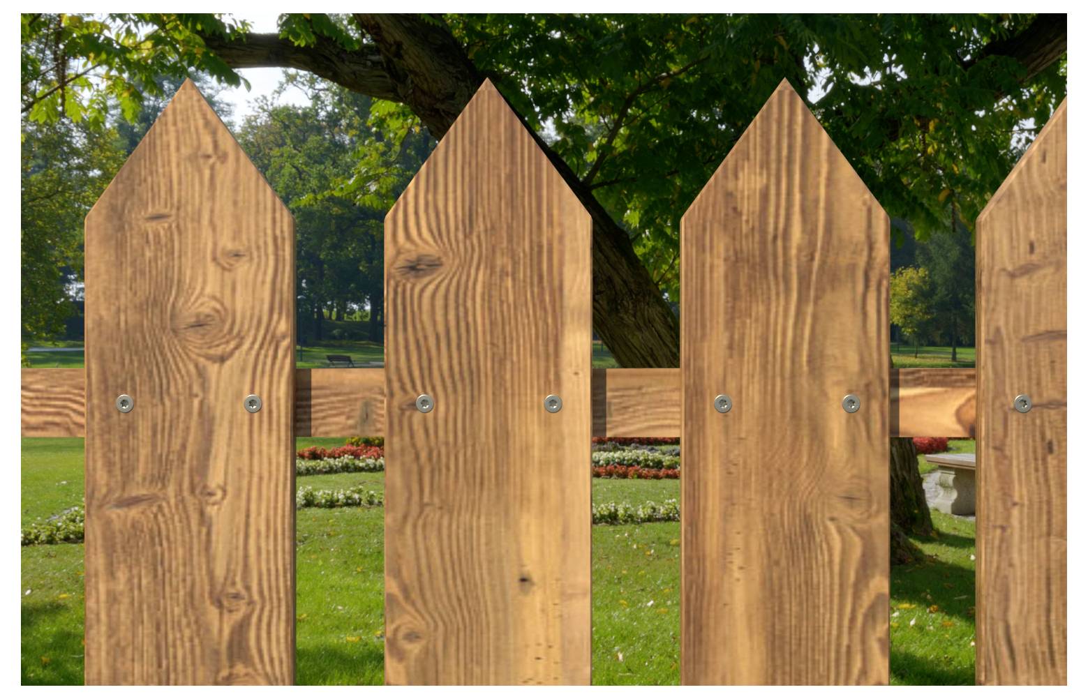 Dřevěné панely zástěny s naostřenými vrcholy v parku s stromy, trávou a květináči v pozadí.