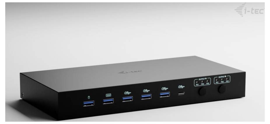 Černá obdélníková dokovací stanice I-TEC s více USB porty na přední straně, sloty pro karty a dvěma ovládacími knoflíky na bílém pozadí.