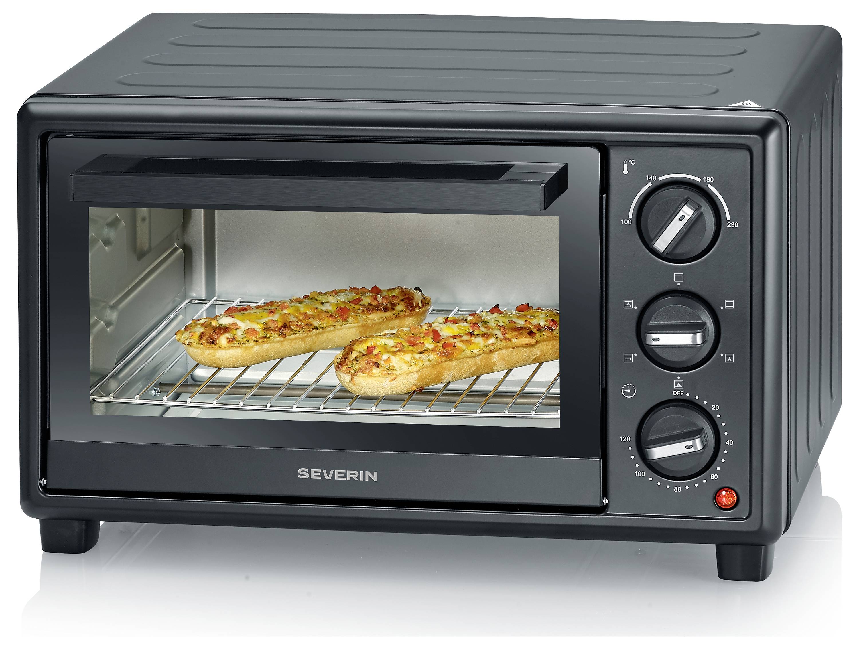 Černá desková toastovací trouba se třemi ovládacími knoflíky, pečení dvou bagetek pizz na roštu
