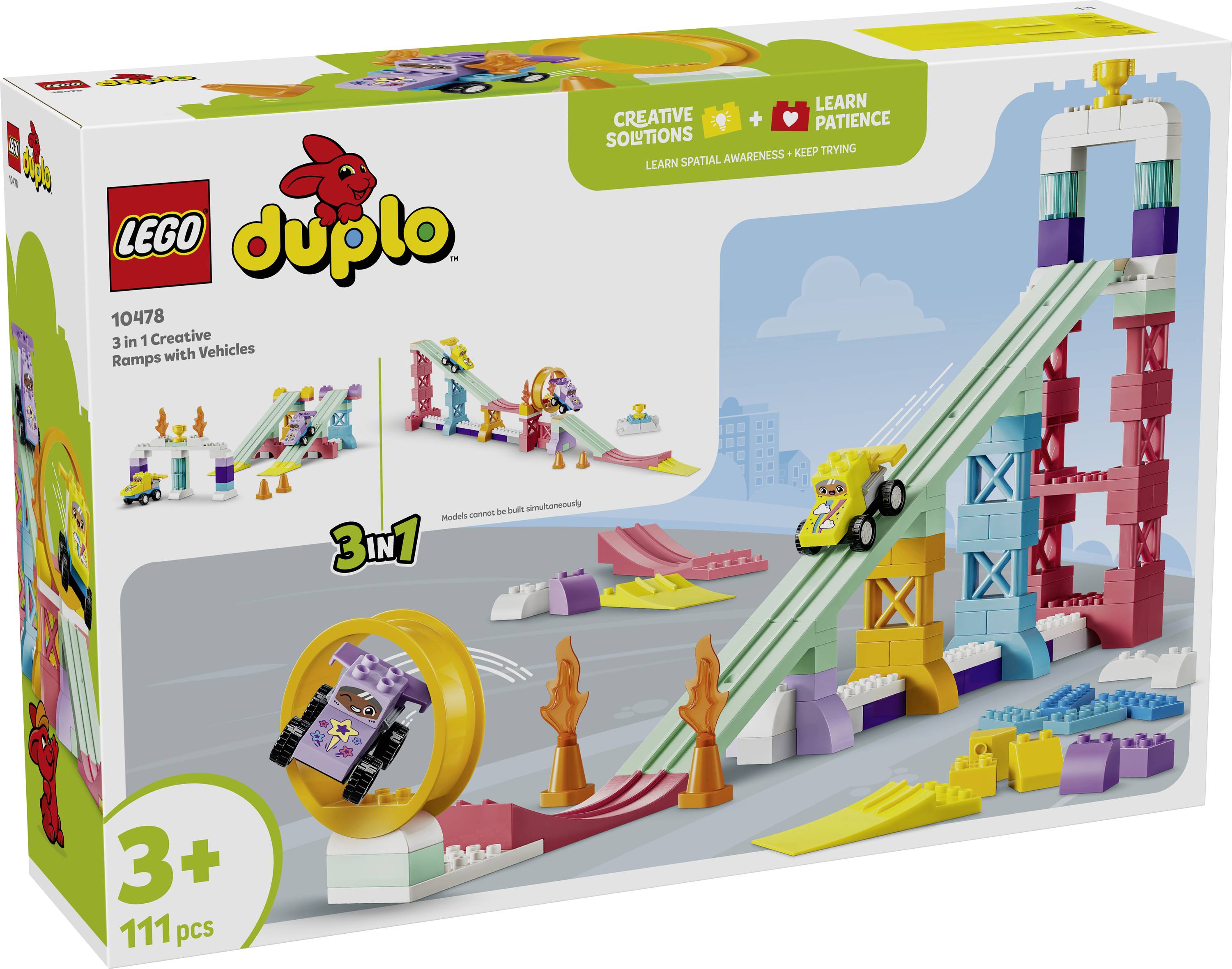 LEGO Duplo sada 3v1 - krabice znázorňující rampy s vozidly, žluté auto na trati a barevné věžové struktury pro věk 3+