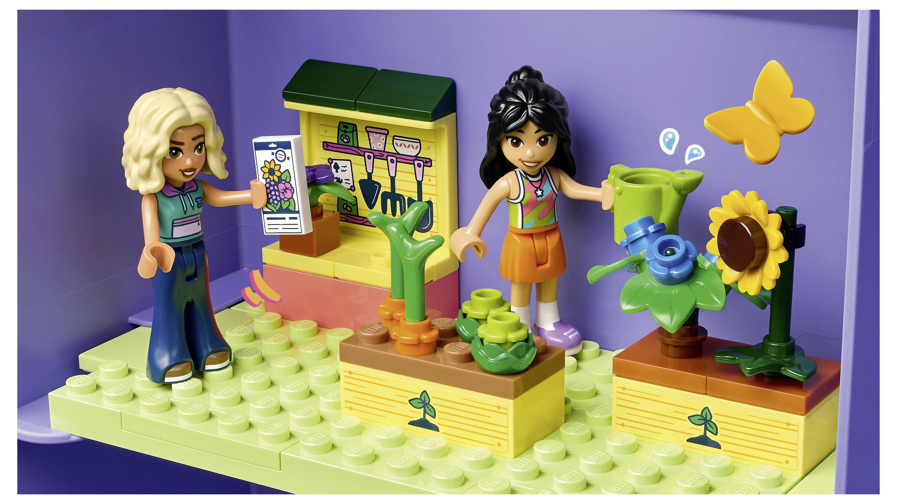 42697 LEGO® FRIENDS Přenosný dotělový dům se 8 pokoji a 2 hracích figurkami-8