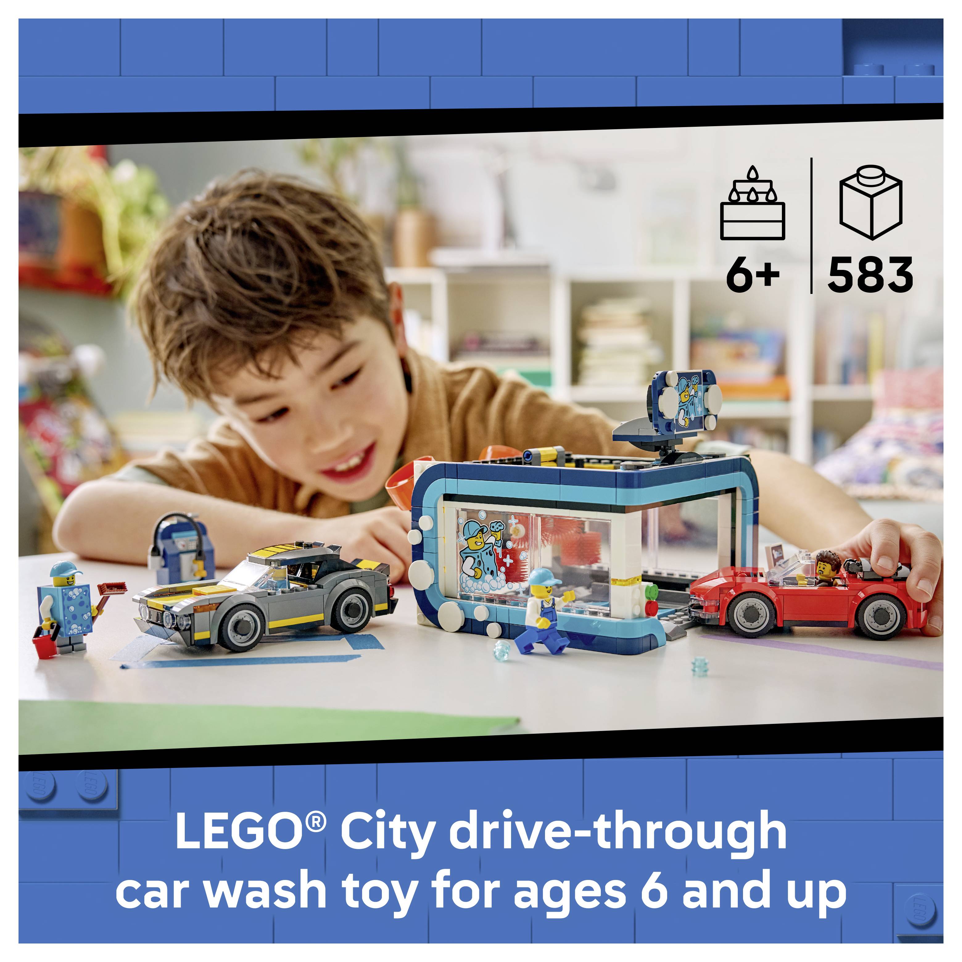 LEGO City průjezdná mytička soupravy s inzerátem zobrazující dítě si hrajícího s hrací auta a modelem mytičky; označeno "6+" a "583" kusů.