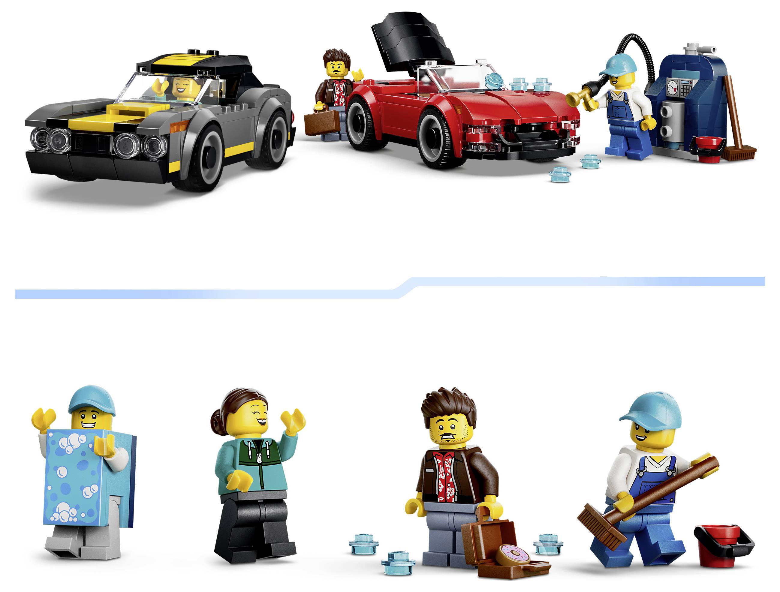 Sada LEGO aut s černým sportovním autem, červeným kabrioletem s figurkami a příslušenstvím a čtyřmi minifigurkami zobrazenými níže, včetně zametače, kufru a značky.