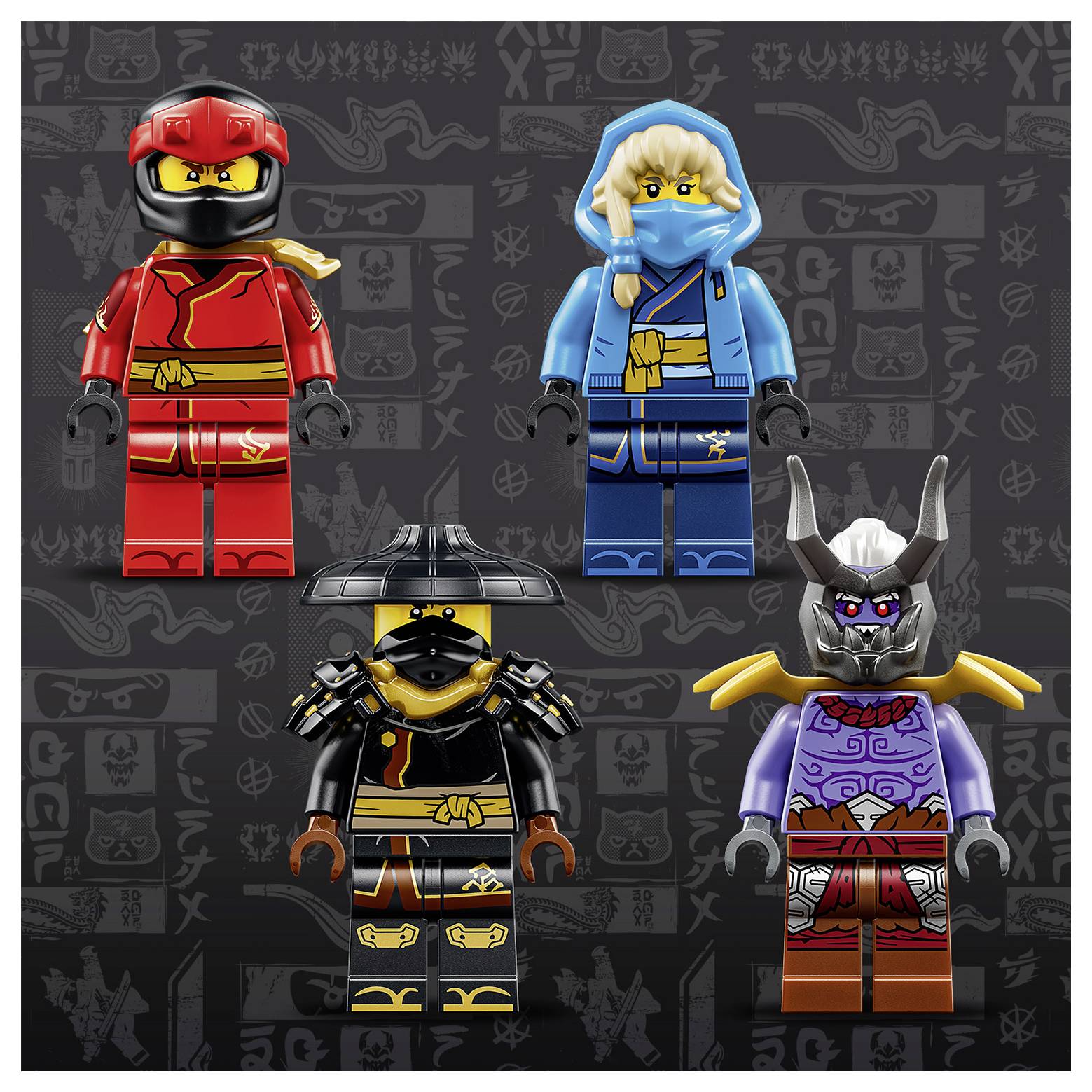 Čtyři figurky v duchu LEGO Ninjago jsou zobrazeny na tmavém vzorovaném pozadí: červená, modrá, černá s kloboukem a postava šedé a fialové barvy s rohy.