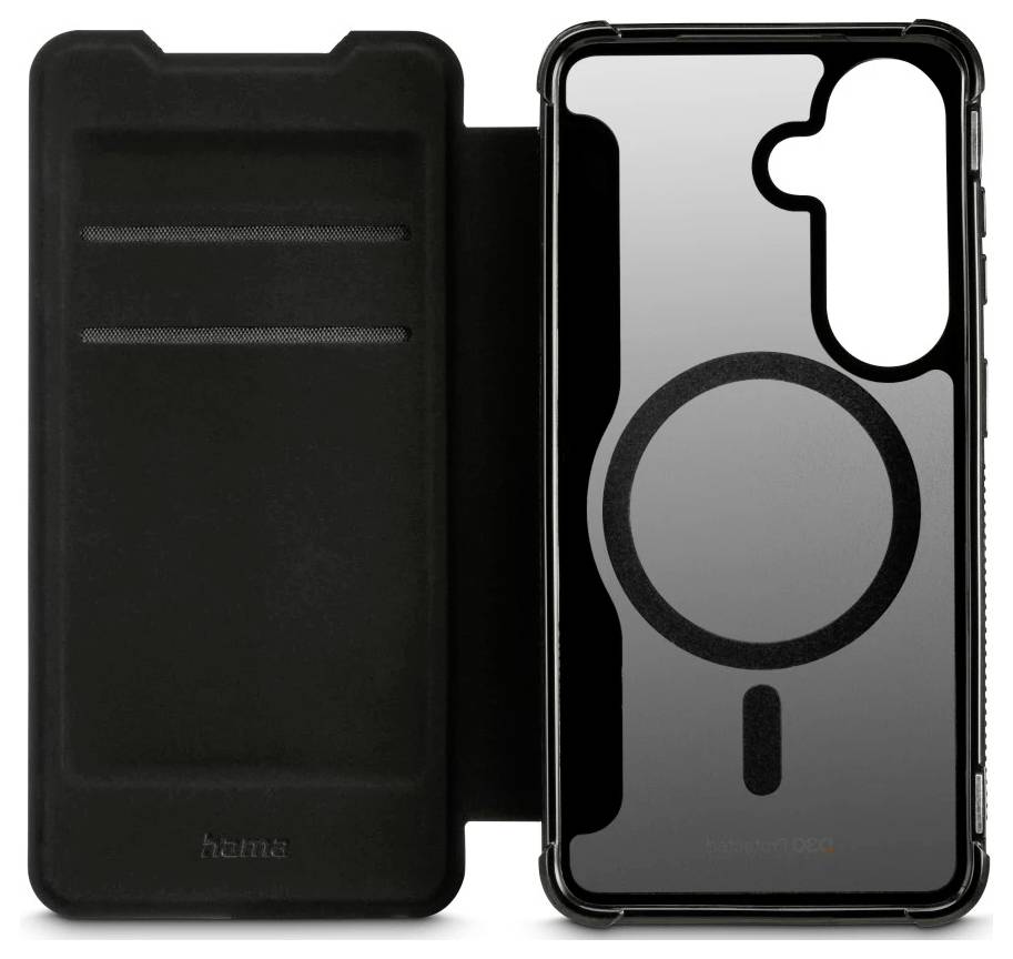 Černý chytrý telefon v knižním pouzdru zobrazený otevřený, se zadním krytem obsahujícím kruhový kroužek stylu MagSafe a výřez pro fotoaparát.