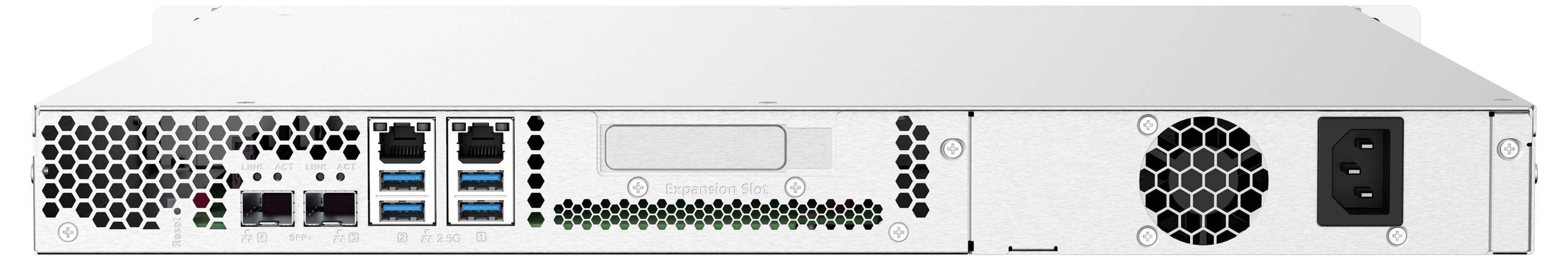 Zadní pohled na rackmountovací počítačové skříně Silverstone s duální oblastí napájecího zdroje, více porty USB a síťovými porty, větrací mříží a vstupem napájení.