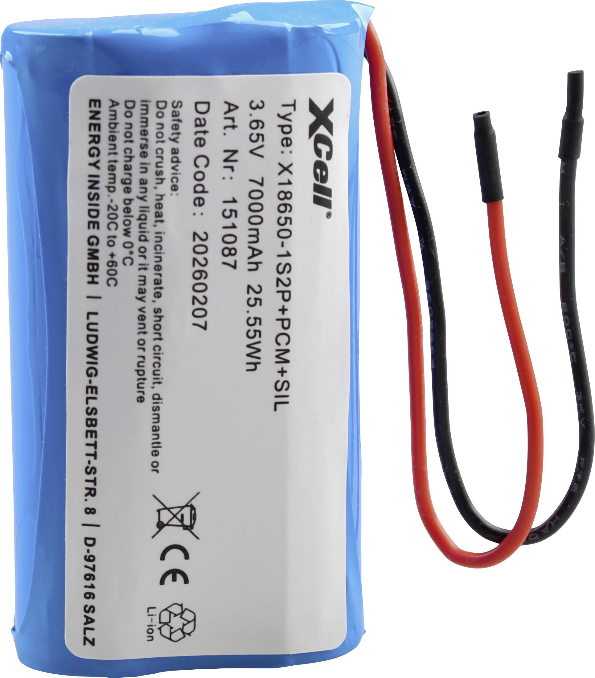 Modrý nabíjecí akumulátor zabalený v obalu s červenými a černými vodiči, označený Xcell 3,65V 7000mAh 25,55Wh.