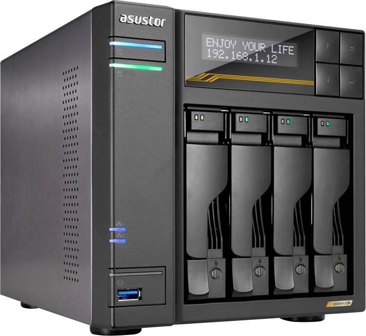 ASUSTOR čtyřbayový NAS server s přední obrazovkou zobrazující "ENJOY YOUR LIFE 192.168.1.12" a indikátory aktivity jednotky.