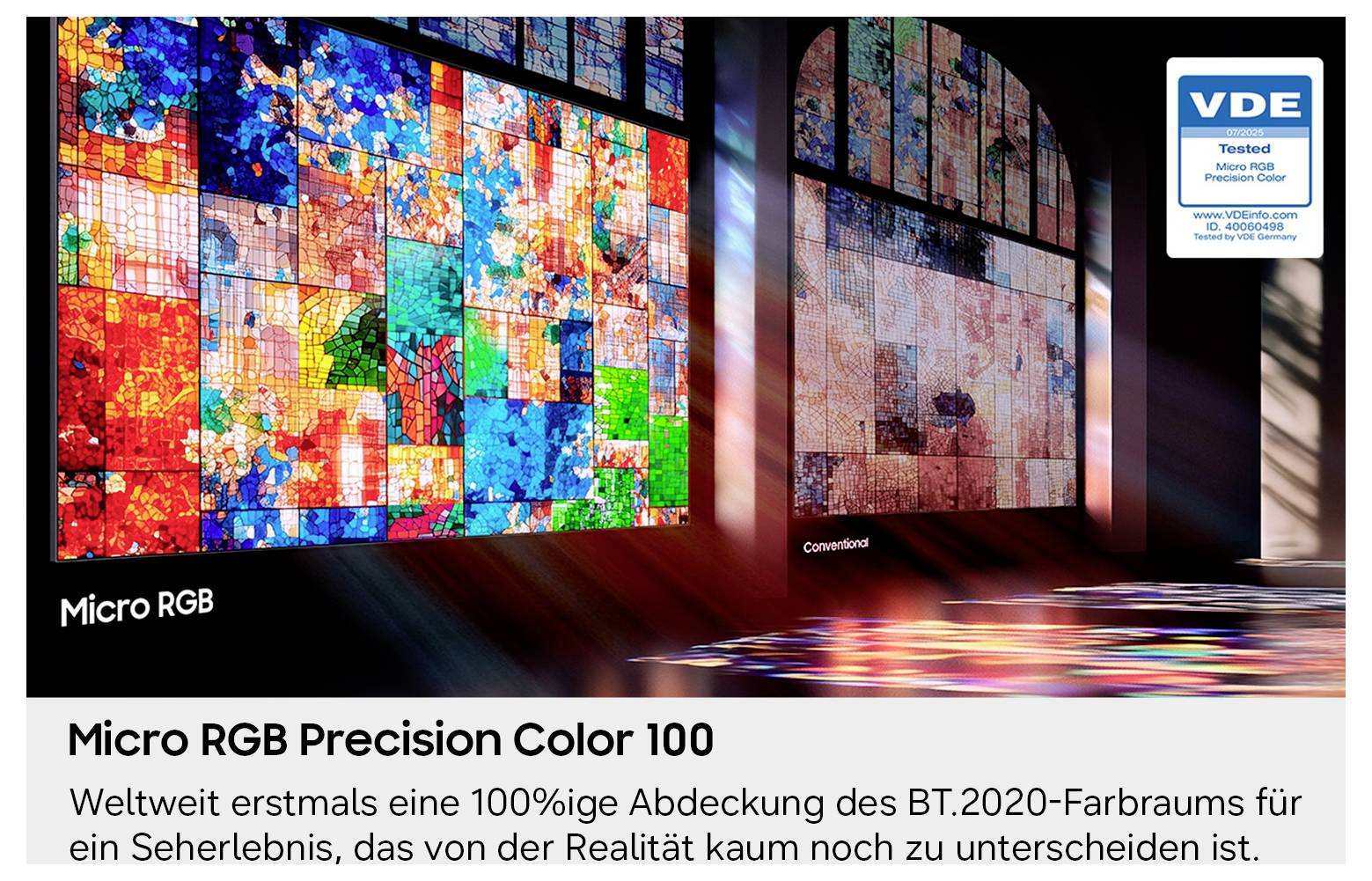 Inzerát zobrazující displej se žívými barvami Micro RGB a textem "Micro RGB Precision Color 100", propagující pokrytí 100% barev BT.2020; odznak certifikace VDE v pravém horním rohu.