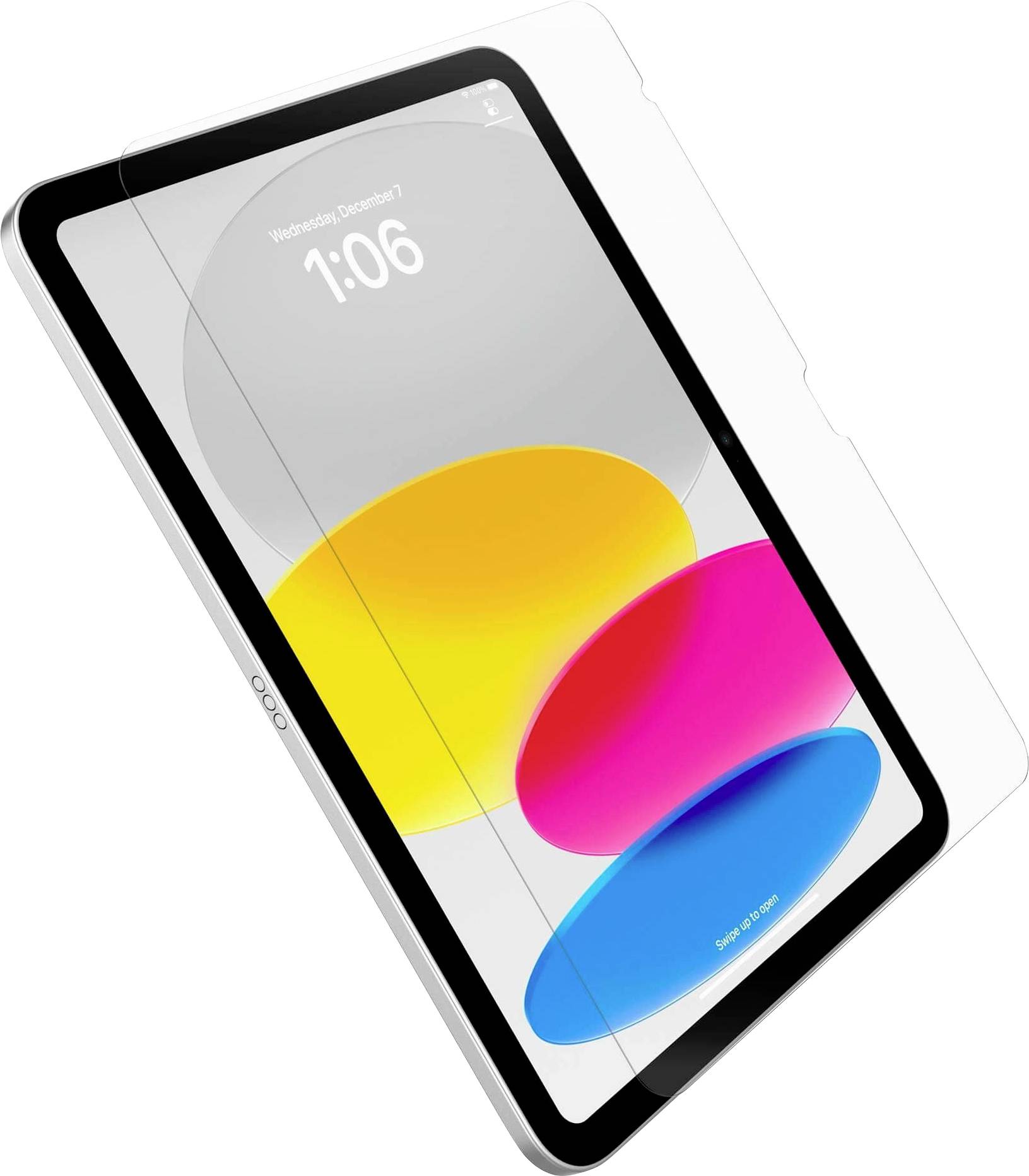 Nakloněný tablet v čiré ochranné obálce zobrazující barevné abstraktní pozadí na obrazovce.