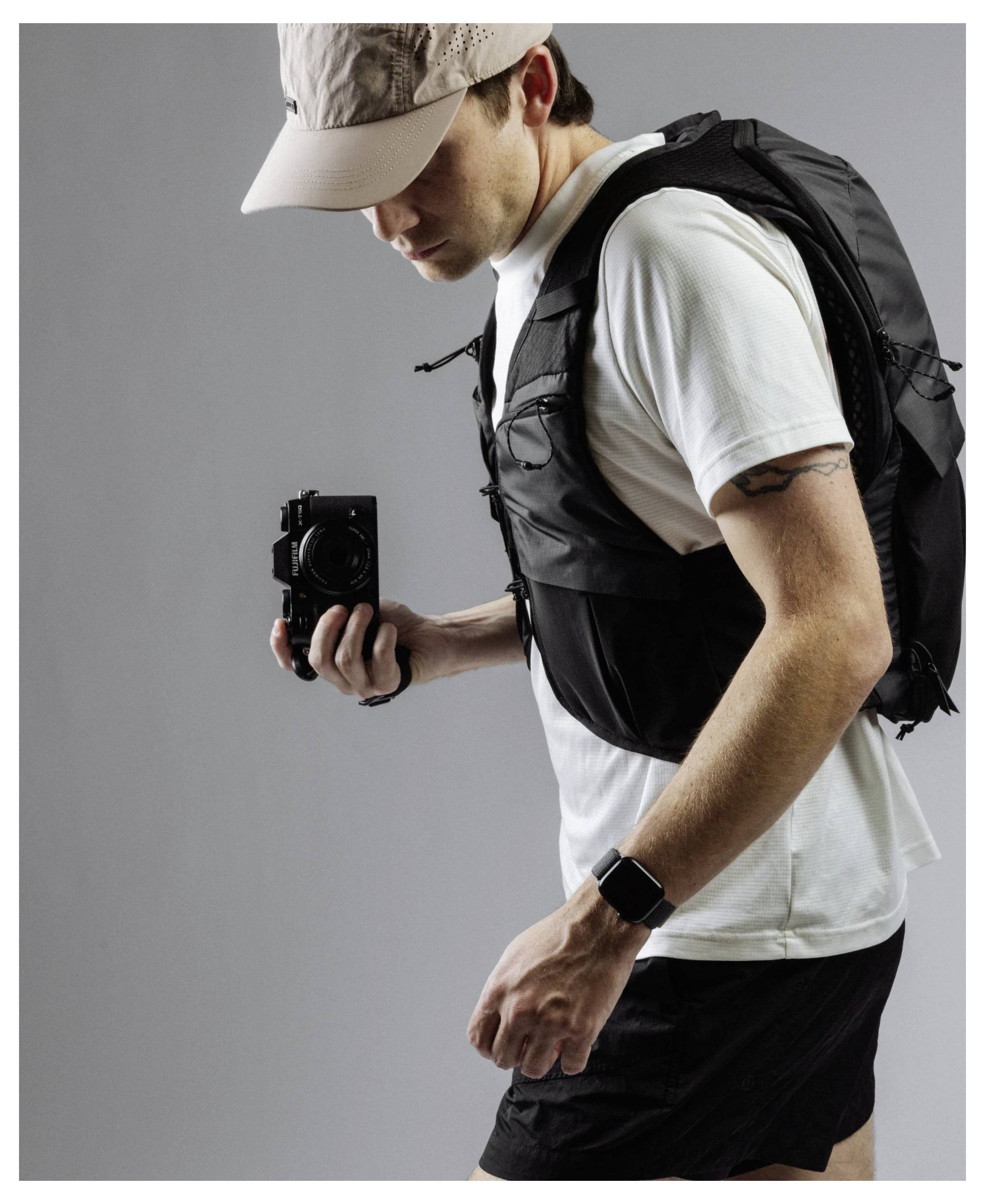 Moment Moment Fast & Light Exposure Vest (S/M) Vesta pro fotografy vodotěsné-8
