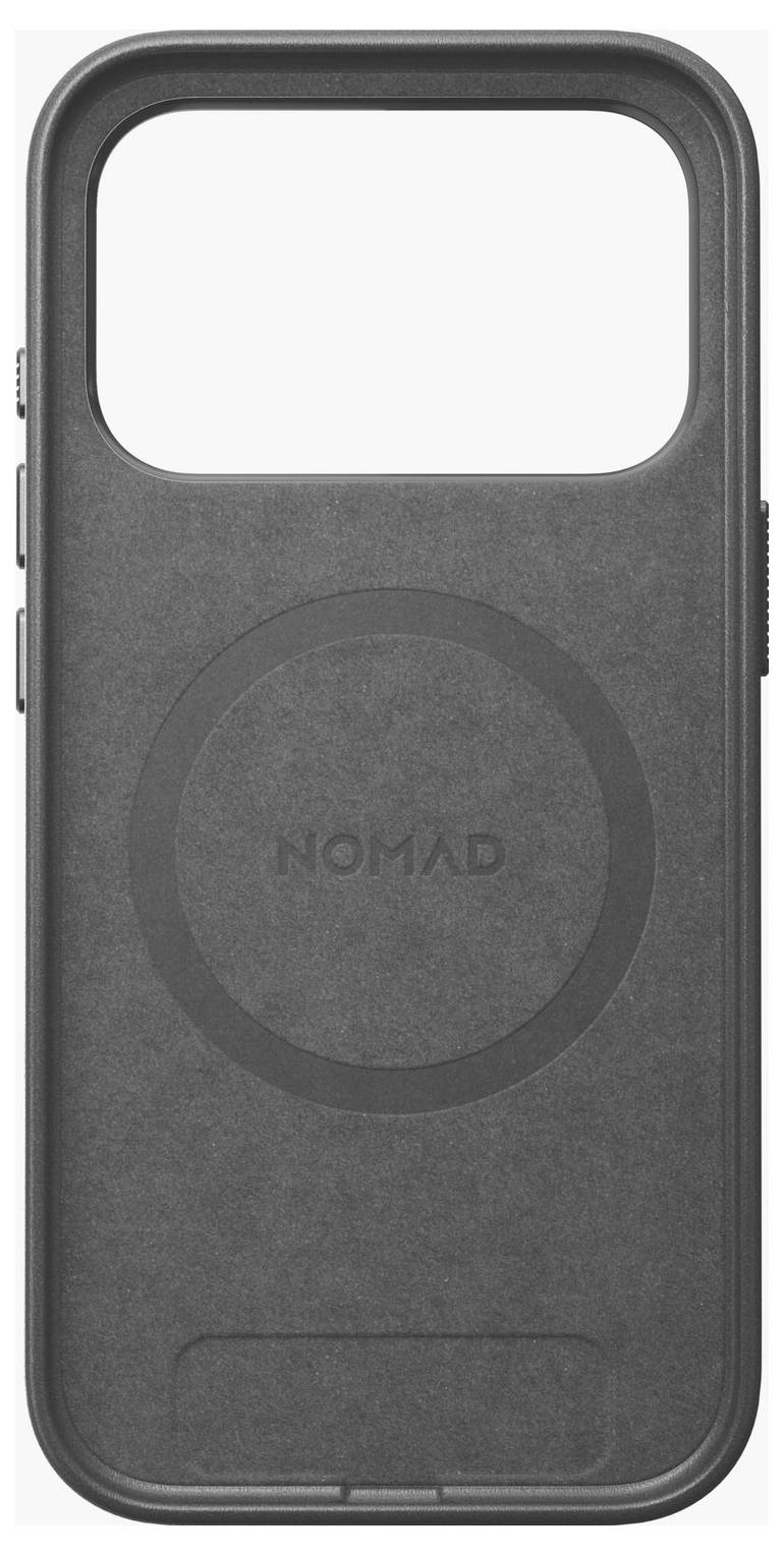 Tmavě šedé pouzdro na smartphone Nomad s velkým obdélníkovým otvorem pro fotoaparát a kruhovým kroužkem ve stylu MagSafe na zadní straně.