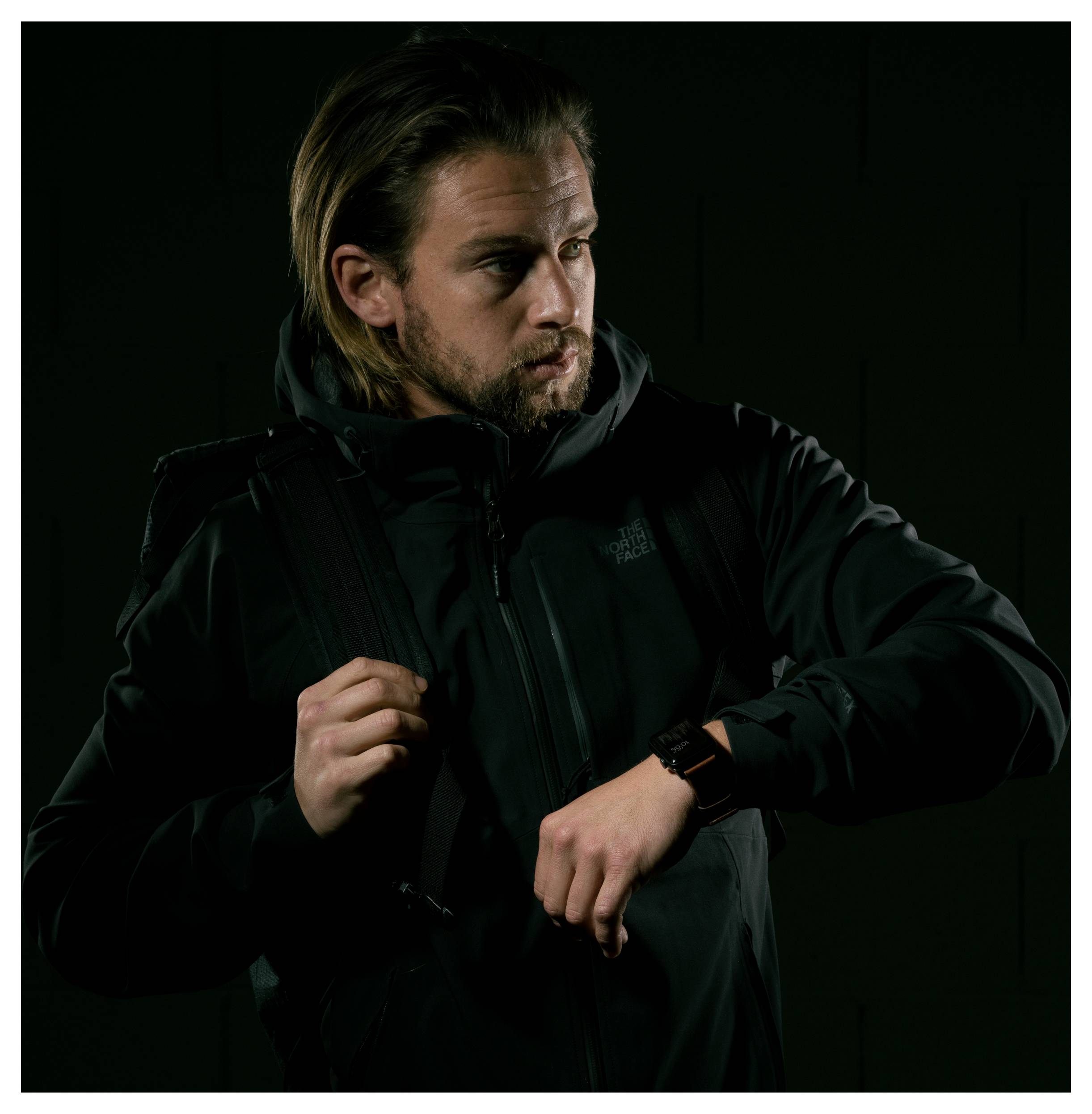 Nomad Modern Lthr. Brown Connect. Poutko na zápěstí hnědá-8