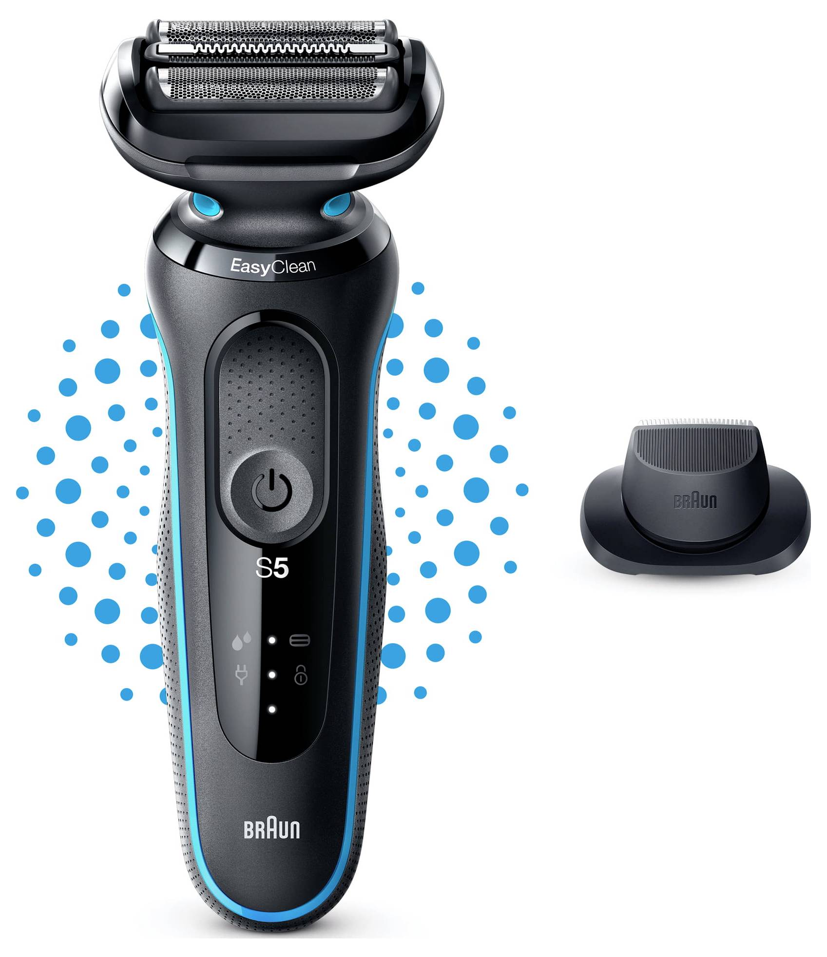 Elektrický holicí strojek Braun EasyClean S5 s nabíjecím stojanem, znázorněný v přední poloze na bílém pozadí s modrými puntíky.
