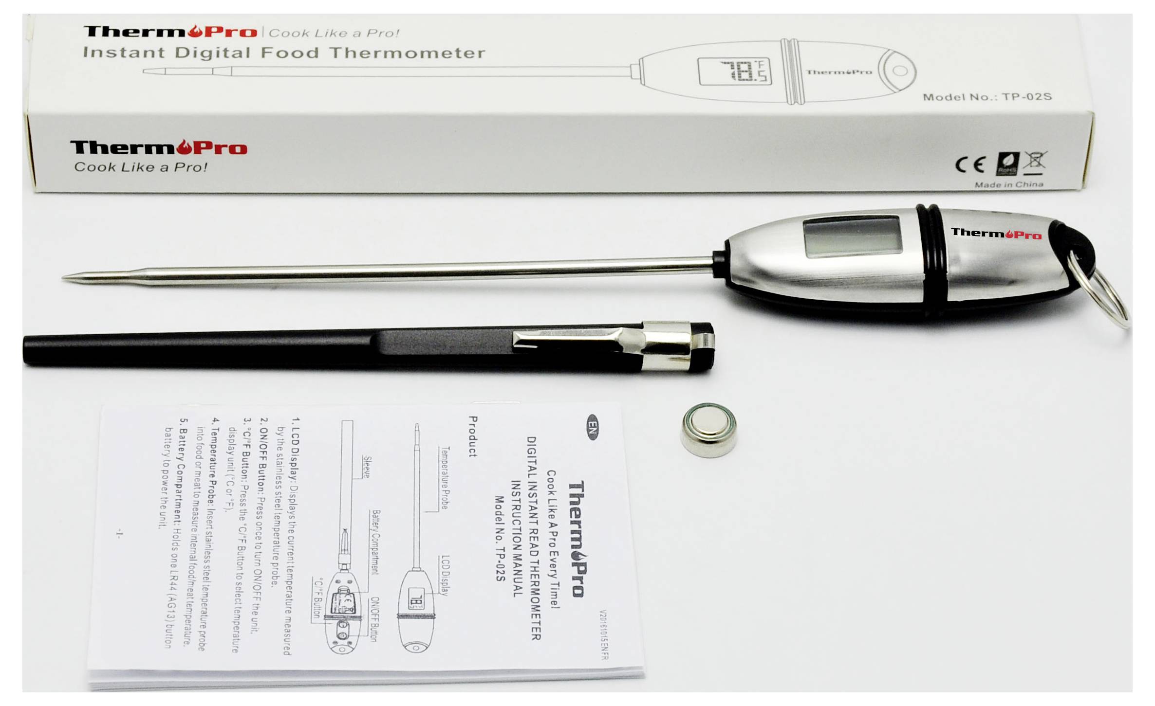 Souprava instantního digitálního teploměru na potraviny ThermoPro s hrotem, uzávěrem, baterií, krabicí a návodem k použití na bílém pozadí.