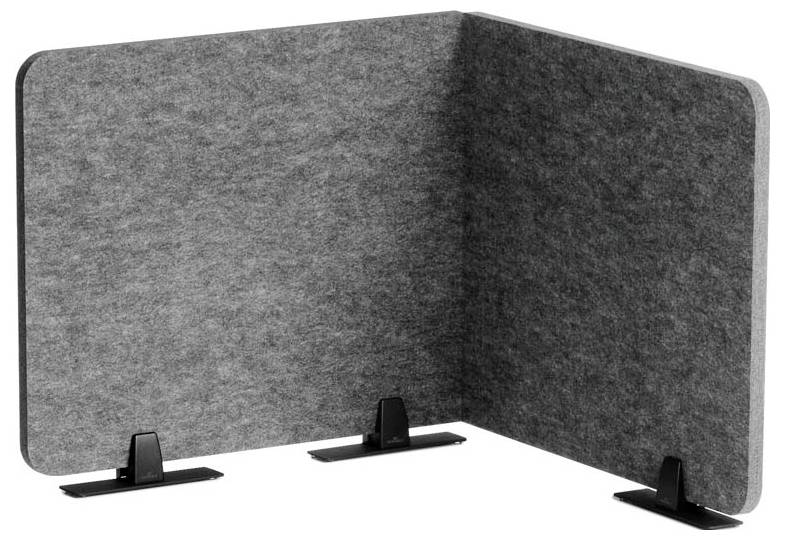 Šedý textilní panel na stůl pro ochranu soukromí se zaoblenými rohy a třemi černými upevňovacími klipsy připevněnými na spodní hranu.