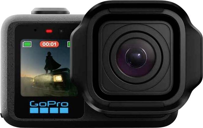 Přední pohled na akční kameru GoPro s velkým objektivem, malým zadním displejem zobrazujícím siluetu jezdce a značkou 'GoPro'.