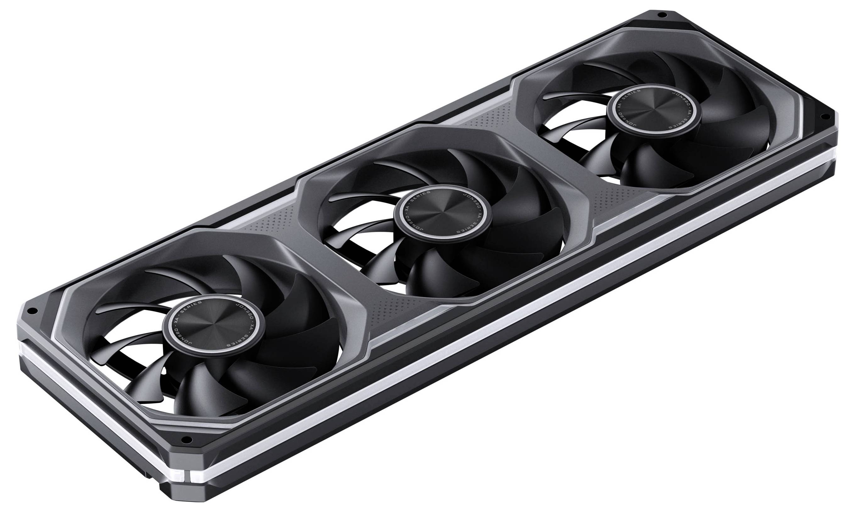 Chladič grafické karty se třemi ventilátory na bílém pozadí, zobrazující chladič a tři velké černé ventilátory.