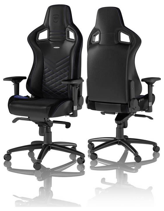 Černá ergonomická kancelářská židle zobrazená zepředu a zezadu, s vysokým opěradlem, výřezy pro hlavu, područkami a pojízdným podstavcem.