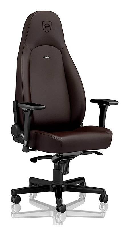 Tmavě hnědá ergonomická otočná kancelářská židle s černými područkami, pětikol podstavcem a vysokým opěradlem na bílém pozadí.