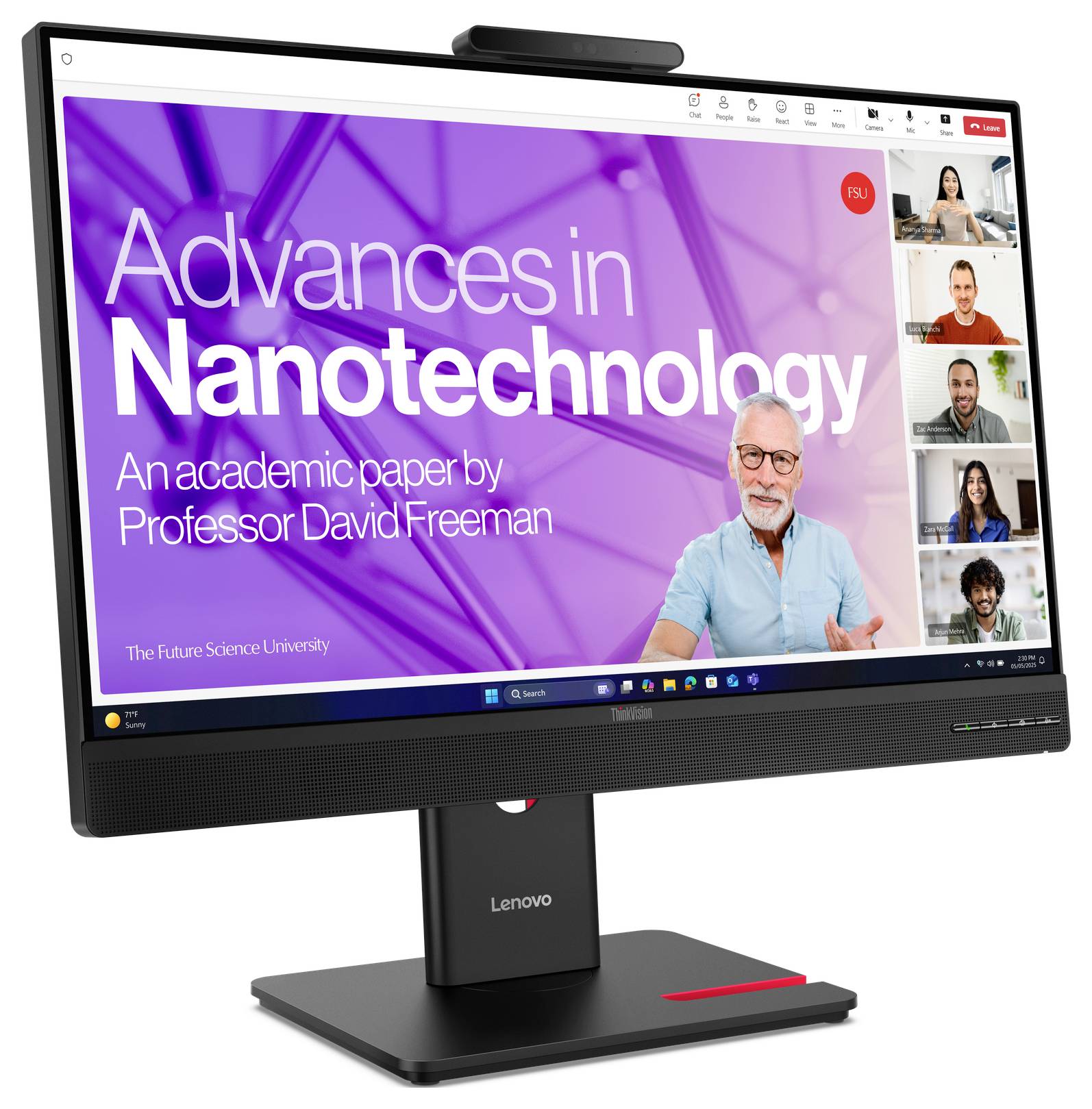 Stolní monitor zobrazuje snímek video přednášky s názvem „Pokroky v nanotechnologii" od profesora Davida Freemana s přednášejícím a malým panelem videohovoru.