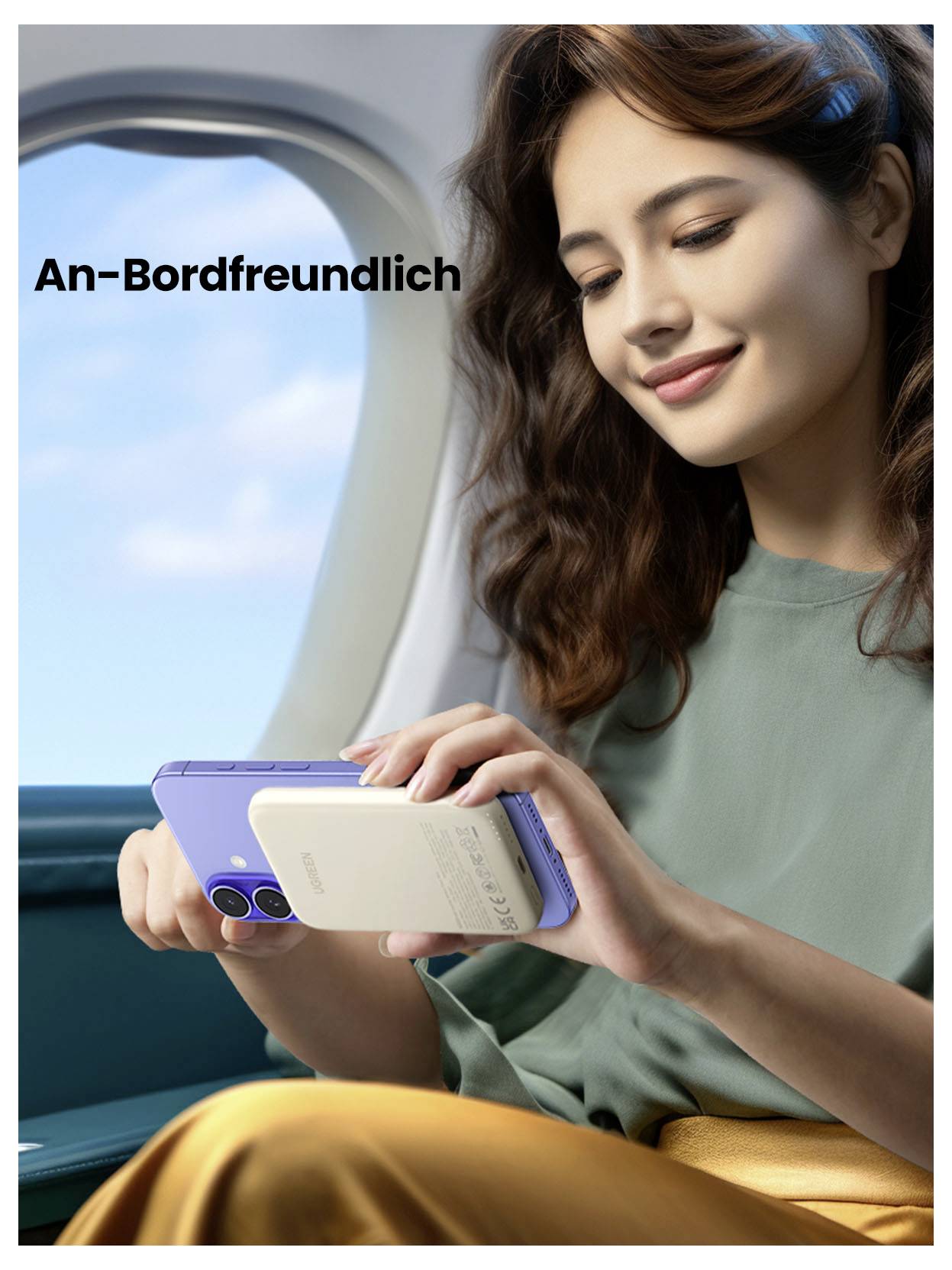 Žena používající chytrý telefon v letadle, s textem "An-Bordfreundlich" vedle okna, což naznačuje přátelské používání telefonu na palubě.