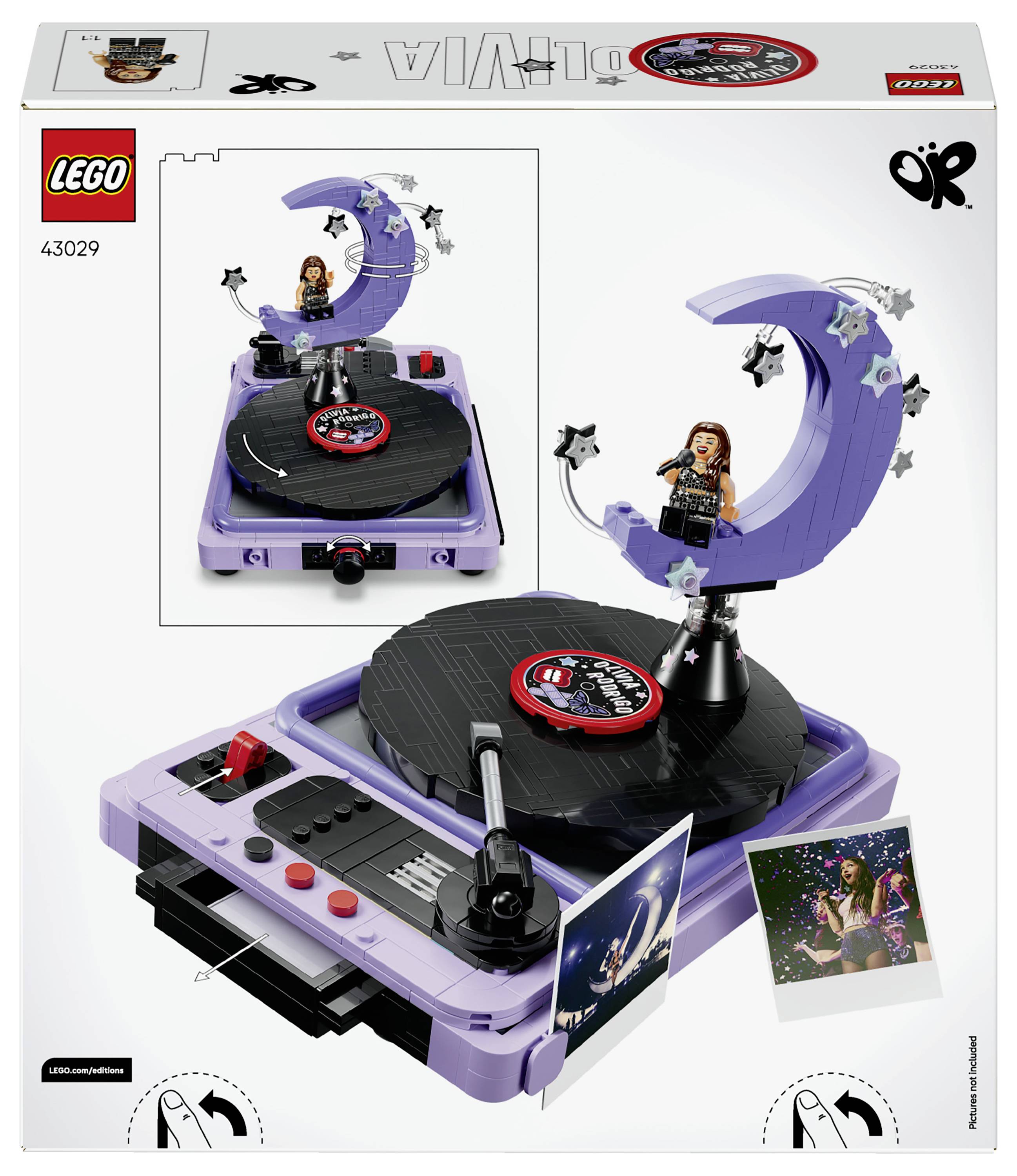 LEGO VIDIYO 43029 herní souprava s otočným stolem, fialové pódium, vinylová deska, minifigurka v pozadí měsíce a fotokartičky s motivem aplikace.