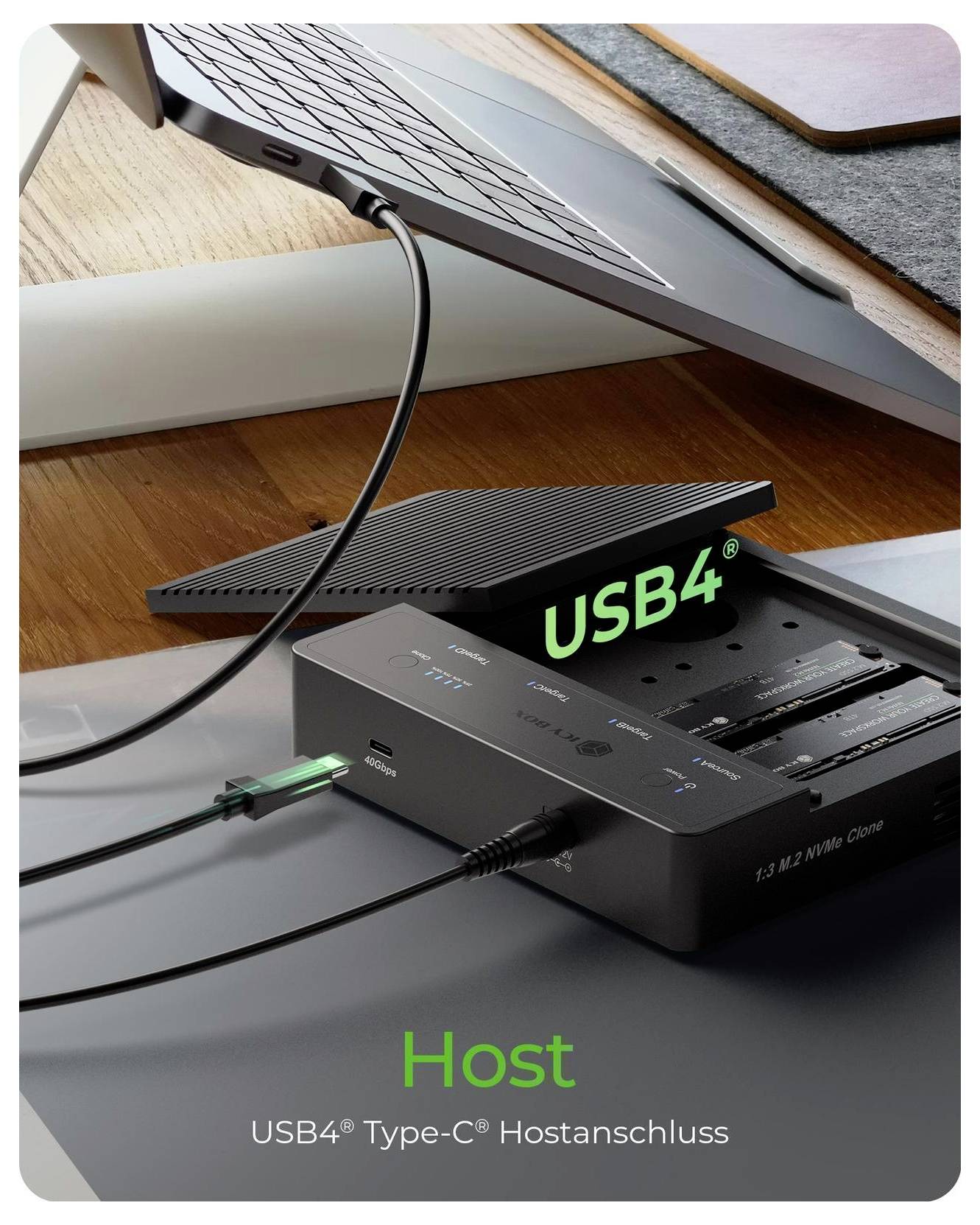 USB4 dok připojený k notebooku se zelenými štítky „USB4" a „Host" zobrazujícími připojení hostitele Type-C a více porty.