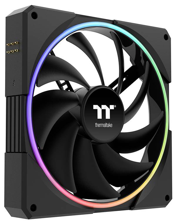 Černý chladicí ventilátor PC Thermaltake s duhovým RGB kroužkovým osvětlením na bílém pozadí.