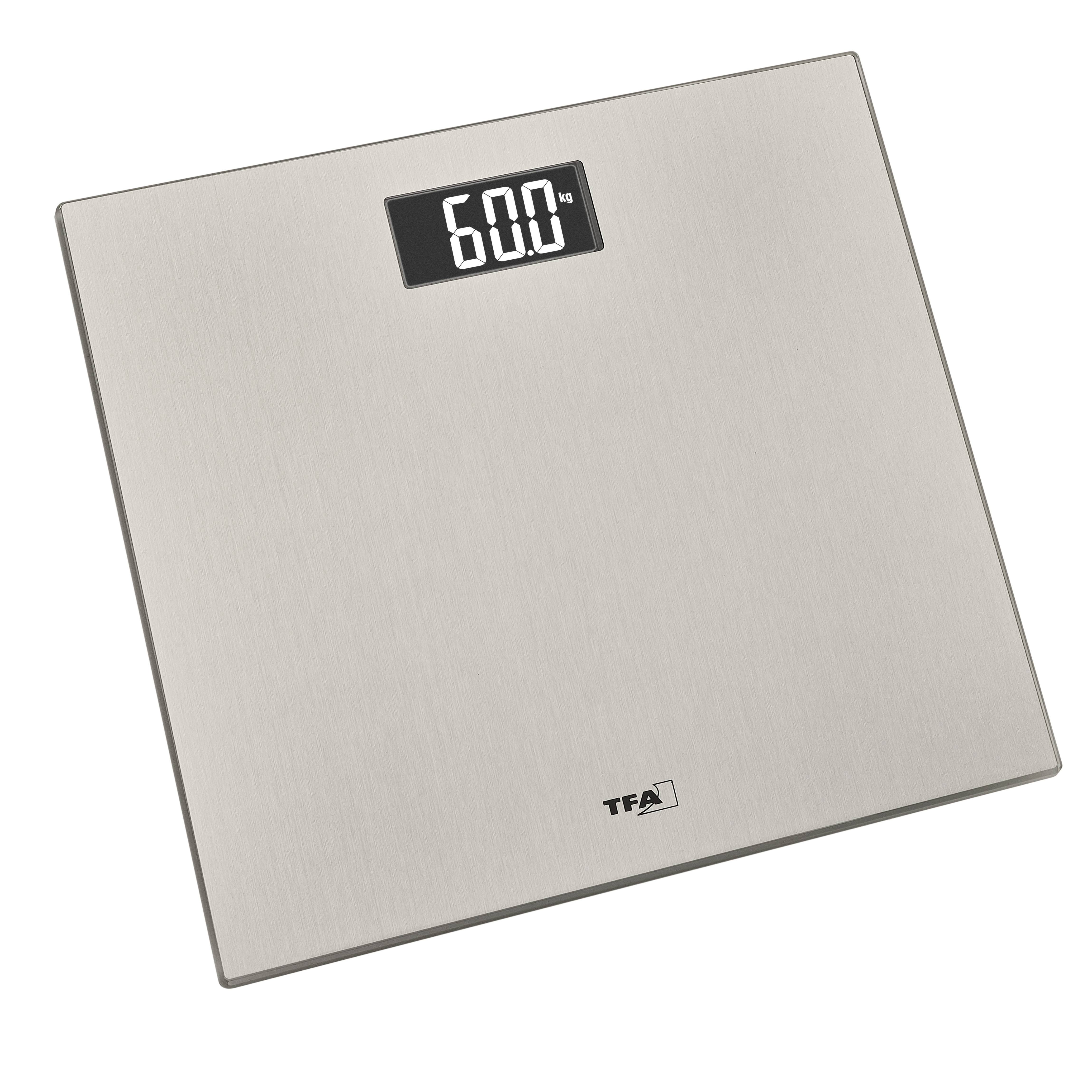 Digitální koupelnová váha zobrazující 60,0 kg na kartáčovaném kovovém povrchu
