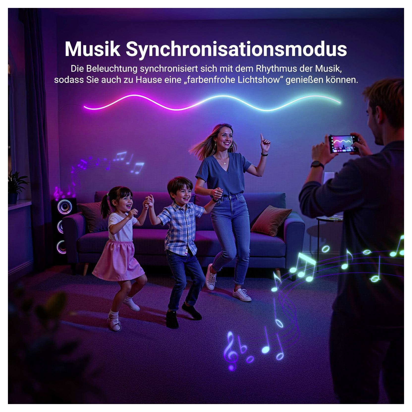Německý propagační obrázek pro „Musik Synchronisationsmodus": rodina tančící v obývacím pokoji s barevnými neon světly synchronizovanými s hudbou a létajícími notami.