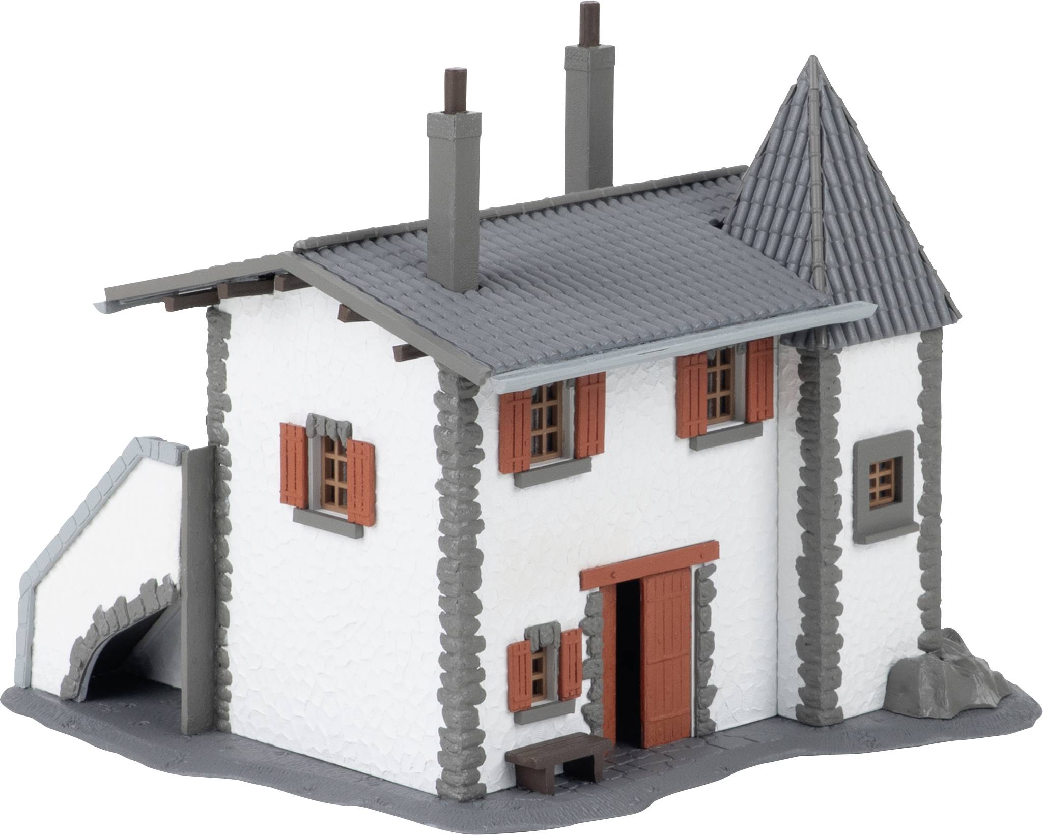 3D model malého bílého domu se šedou střechou, dvěma komíny, červenými okenicemi a bočnou garáží s otevíracími dveřmi.