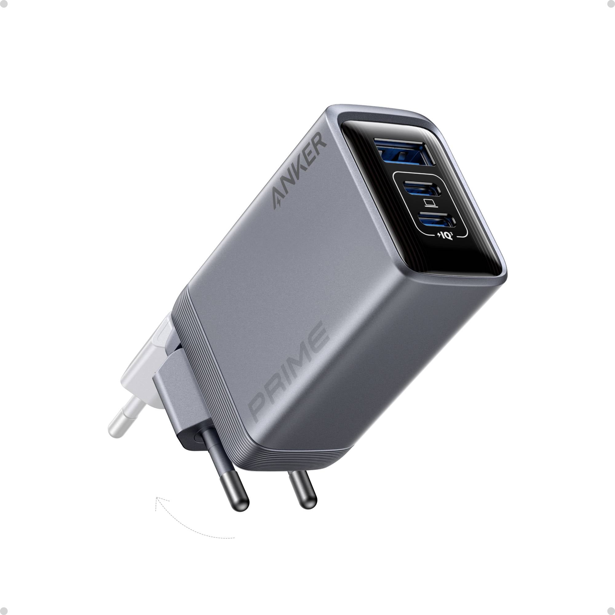 Šedý nabíječ Anker Prime se dvěma kolíky a více USB porty, zobrazený v pohledu ve stylu produktu na bílém pozadí.