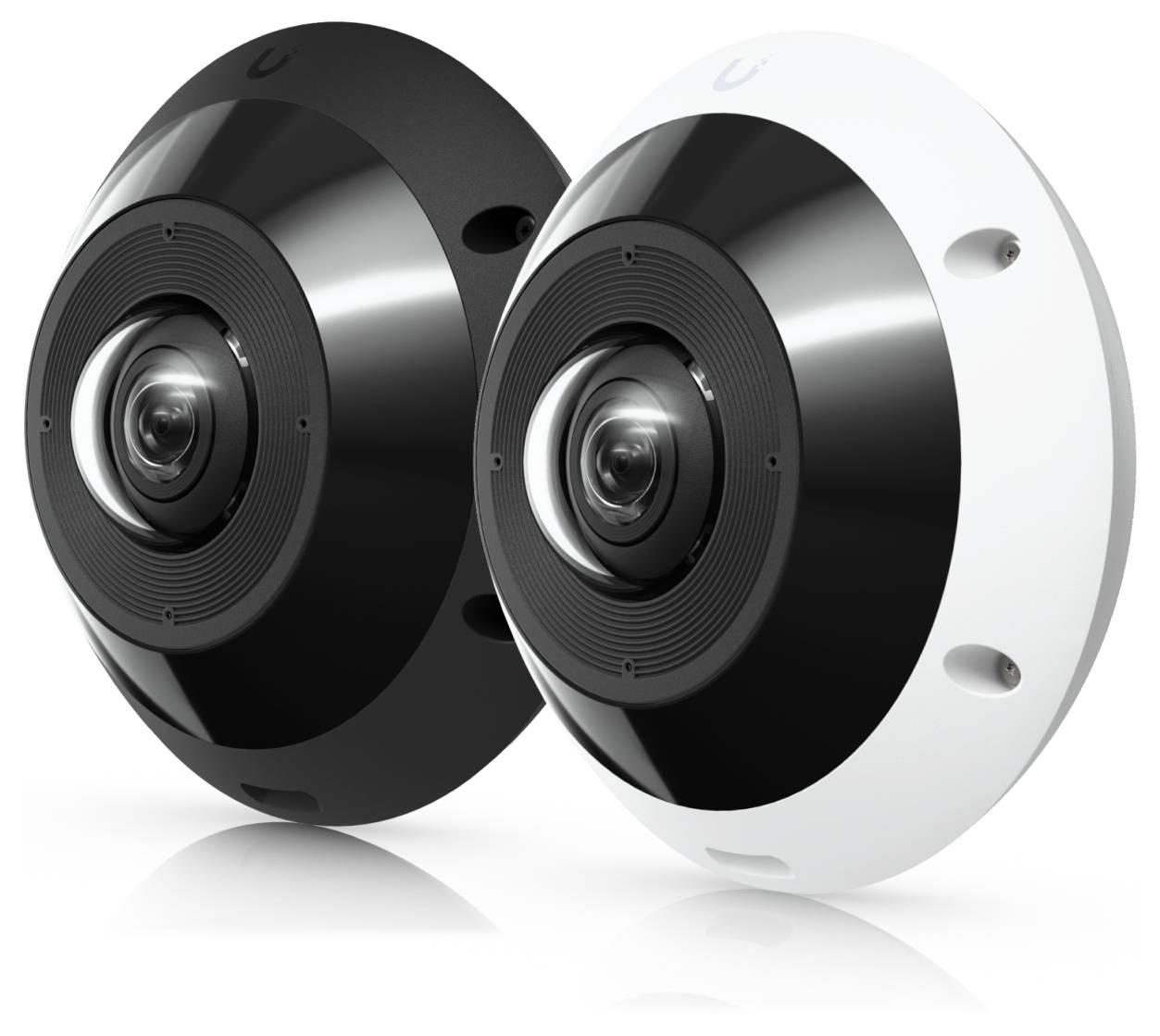Dvě kulaté bezpečnostní kamery, jedna černá a jedna bílá, zobrazené zepředu s fish-eye objektivy na bílém pozadí.