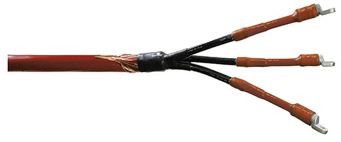 Řez třížilového elektrického kabelu se třemi izolovanými vodiči a exponovaným měděným jádrem na konci.