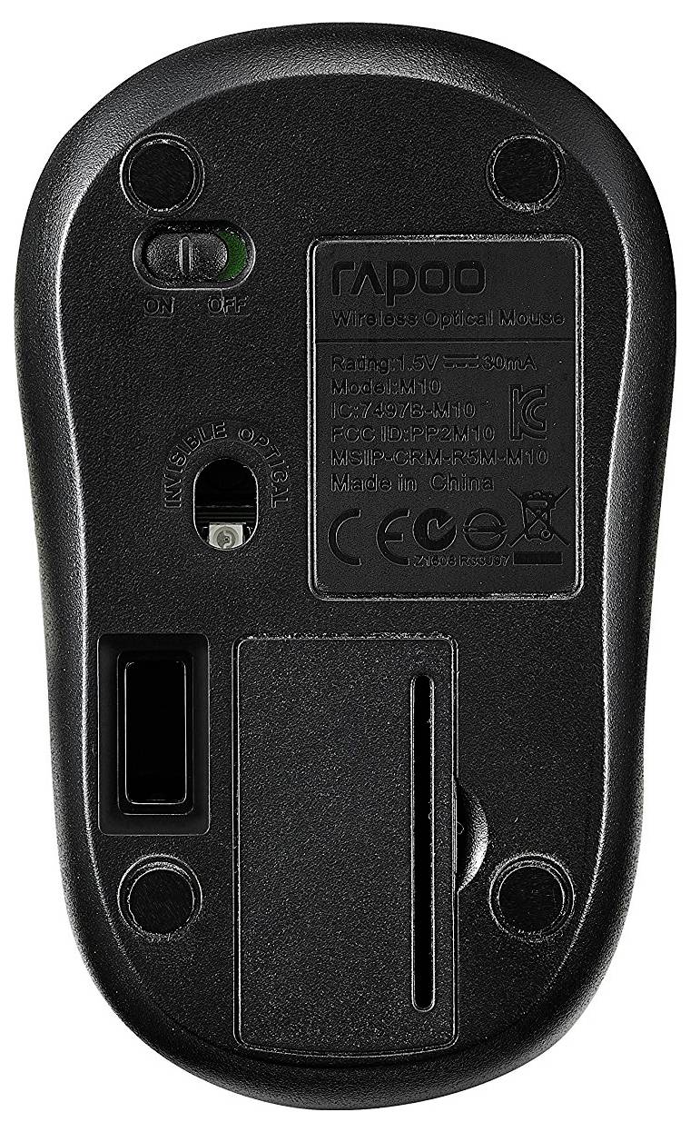 Spodní pohled na bezdrátovou optickou myš Rapoo s vypínačem, otevřením čidla, přihrádkou na baterie a místem pro uložení USB přijímače.