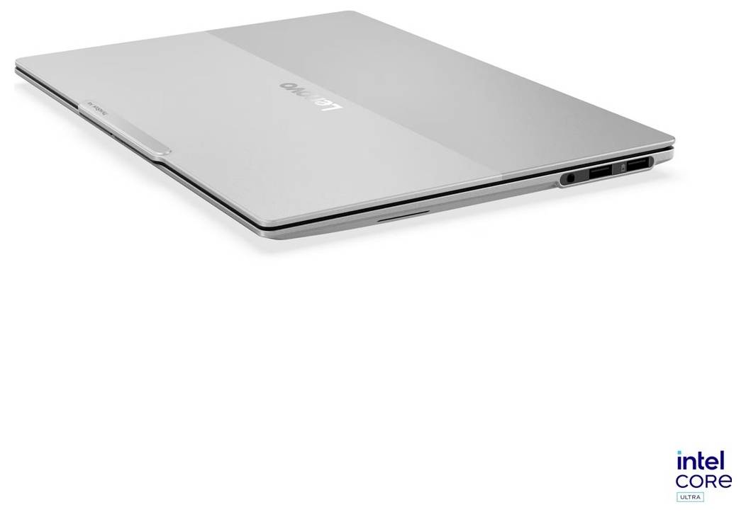 Stříbrný laptop Lenovo zobrazený zavřený v úhlu, s logem Intel Core Ultra v dolním pravém rohu.