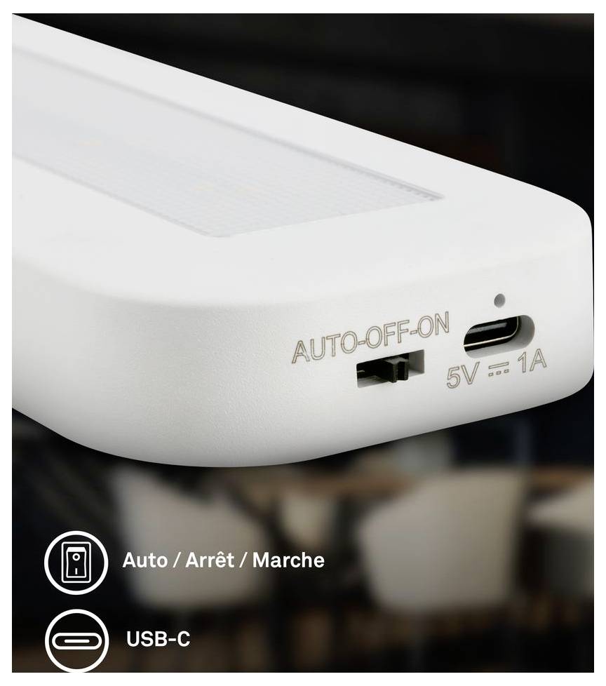 Zblízka bílého přenosného zařízení s přepínačem AUTO-ZAP-VYP a portem USB-C označeným 5V 1A, s textem v obrázku "Auto / Vypnutí / Zapnutí" a "USB-C".