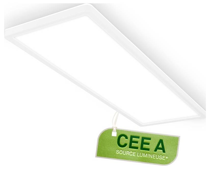 Bílé LED stropní panelové světlo se zeleným visícím štítkem energetické účinnosti „CEE A" s nápisem „SOURCE LUMINEUSE+"