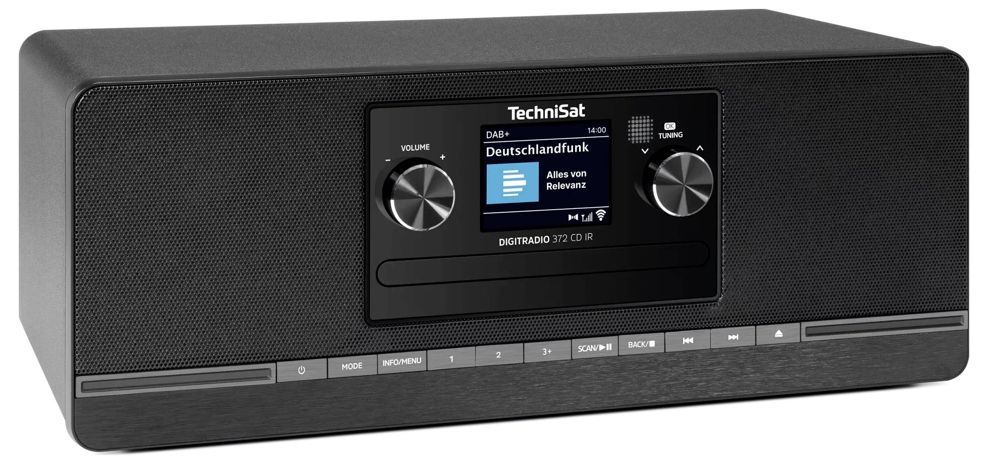 Černé digitální rádio Technisat se dvěma stříbrnými knoflíky, malý barevný displej zobrazující 'Deutschlandfunk' a 'Alles von Mehrwert', na bílém pozadí