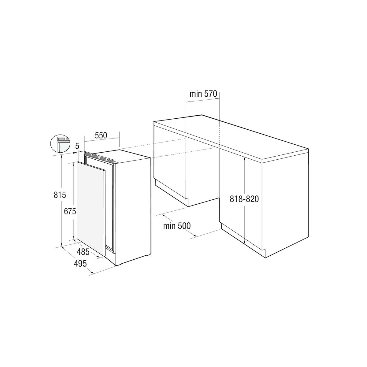 Technický instalační diagram podstavce zařízení vestavěného pod pracovní desku, zobrazující výřez do skříně a rozměry: 550 mm šířka, min. 570 mm hloubka, 818-820 mm výška, s měřeními prostoru pro otevření dveří.