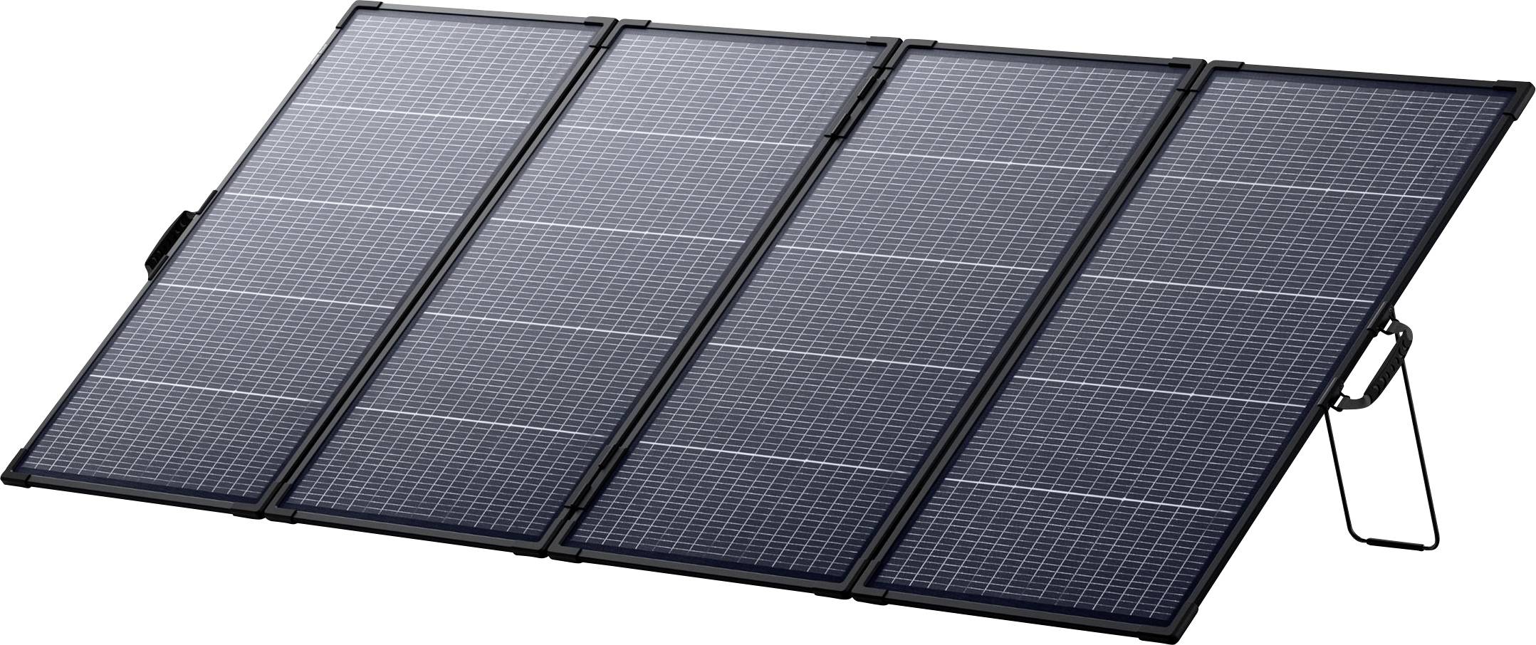 Přenosný skládací solární panel se čtyřmi tmavě modrými fotovoltaickými prvky a podpěrnou stojanem.