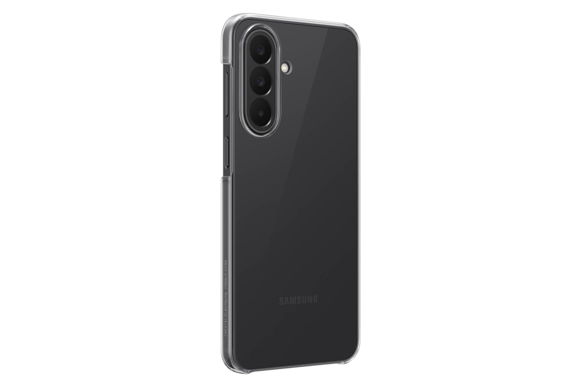 Černý smartphone Samsung zobrazený zezadu s trojitým fotoaparátem na zadní straně v orientaci na výšku a bleskem poblíž horní části.